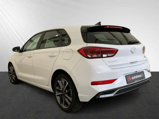 Hyundai i30 view 4