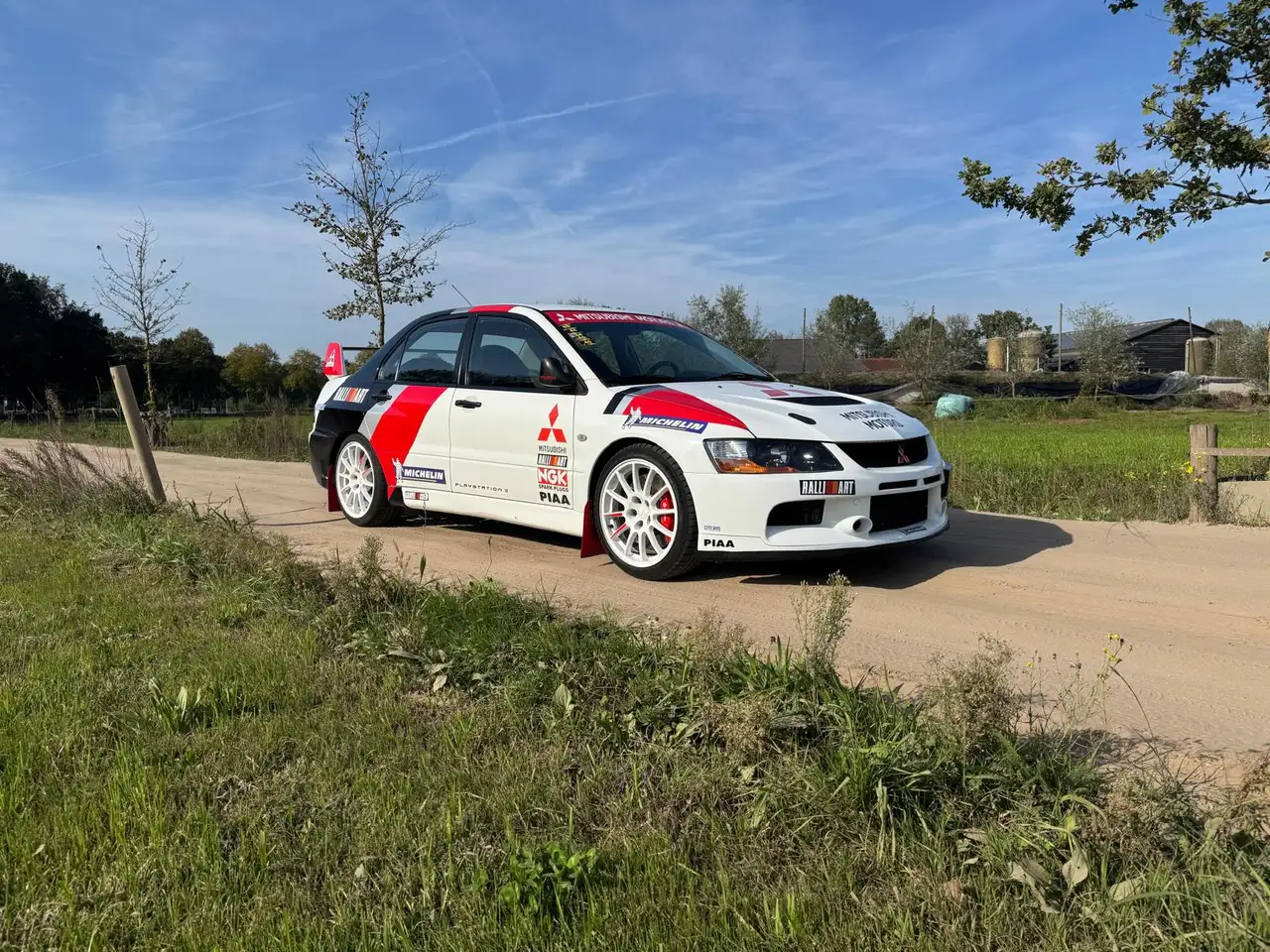 Mitsubishi Lancer
