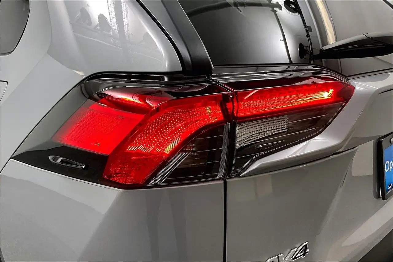 Toyota RAV 4 снимка Toyota RAV 4
