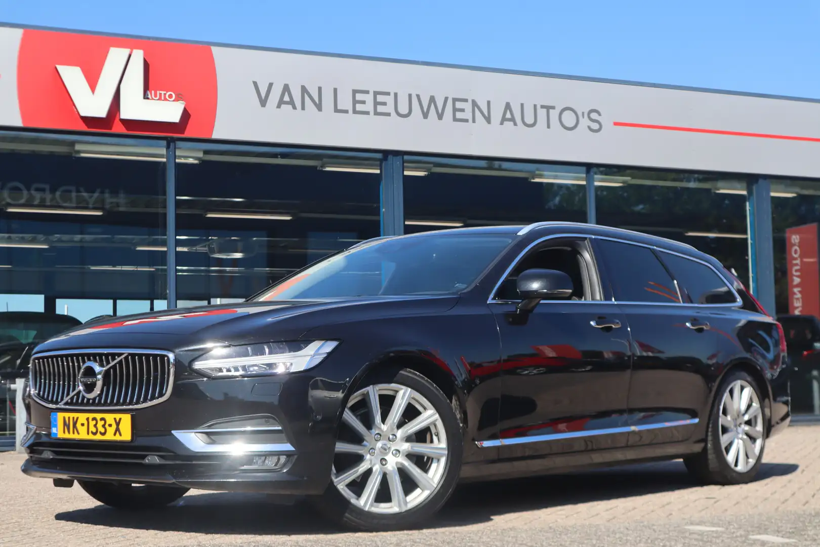 Volvo V90 2.0 D4 Inscription | Pilot Assist | Stoelkoeling | Noir - 1