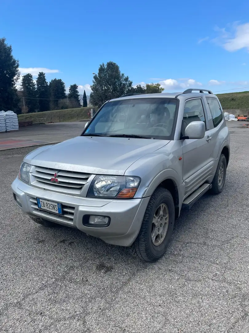 Mitsubishi Pajero 3p 3.2 tdi 16v di-d GLX - 1