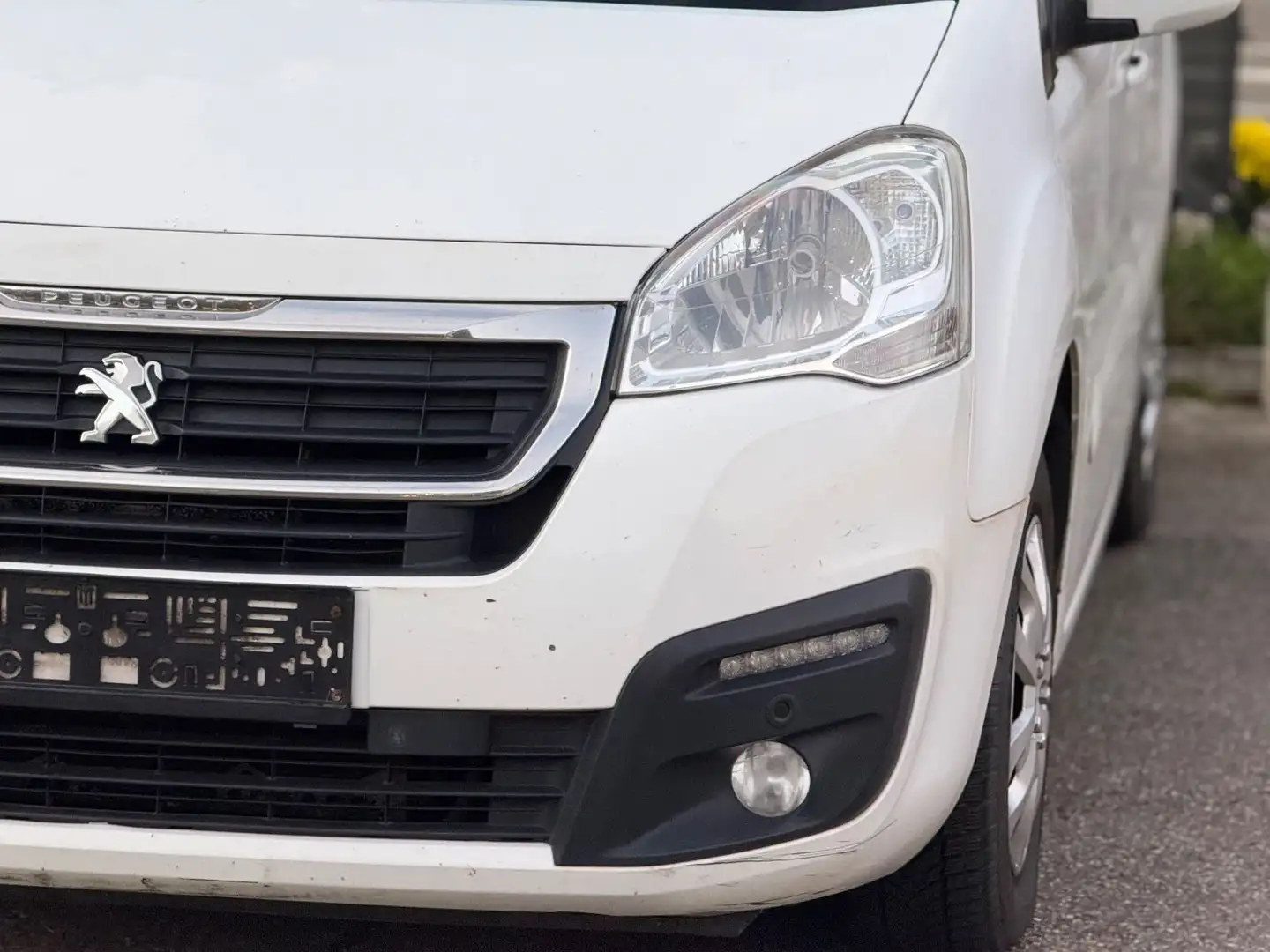 Peugeot Partner L2 Premium Pharma Edition KÜHLFAHRZEUG Wit - 2