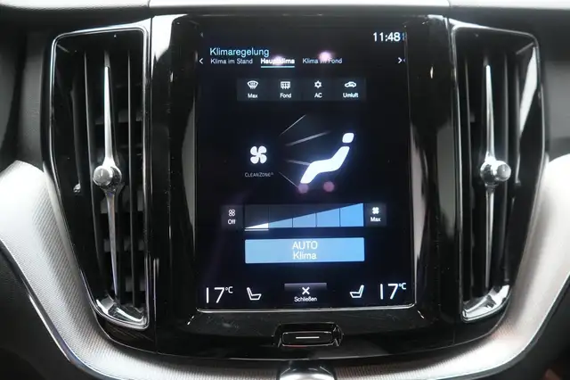 Volvo XC60 view 15