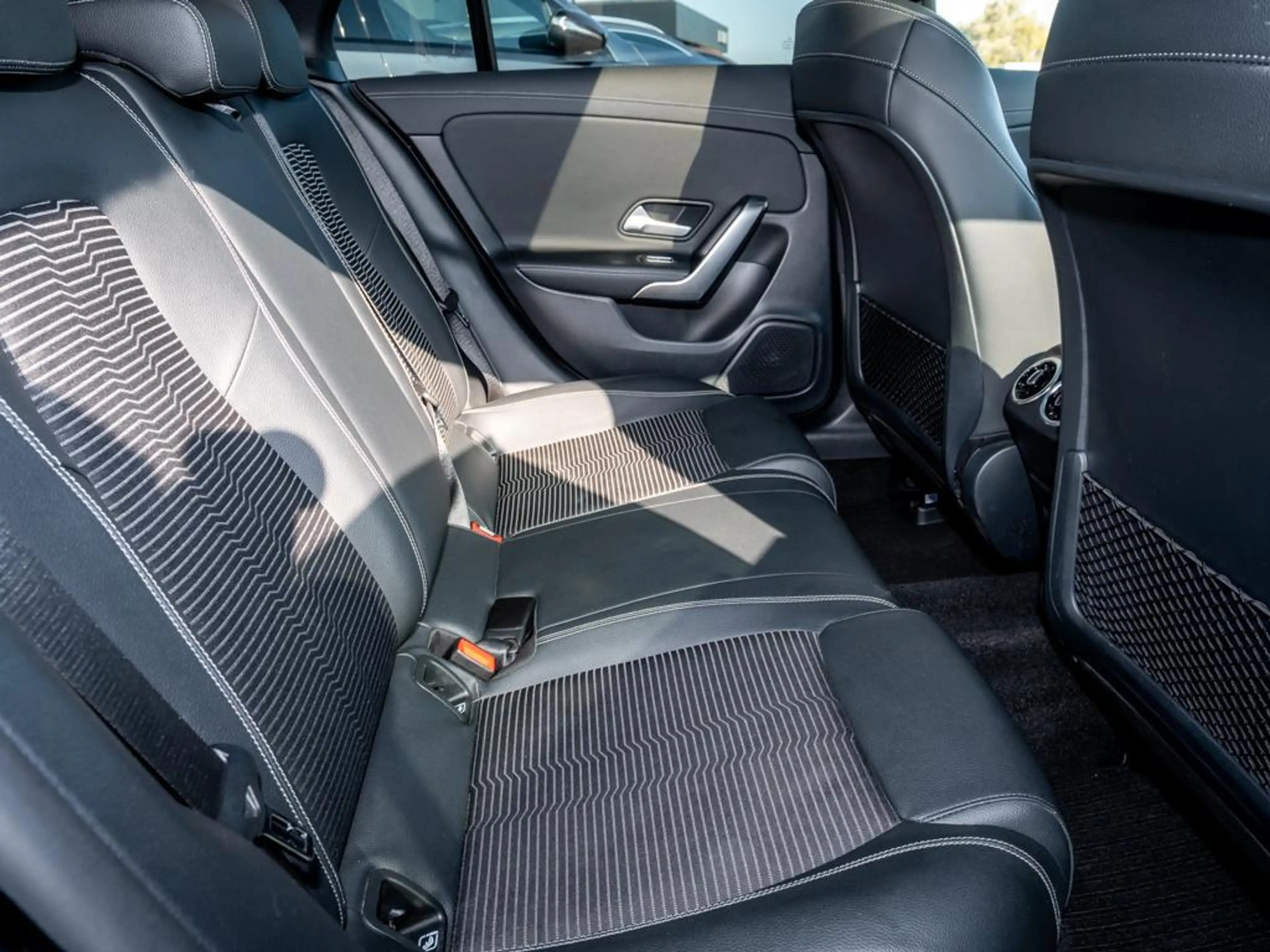 Mercedes-Benz CLA 220 d SB PROGRESSIVE MEMORY PANO KAMERA NAV+ — photo 13
