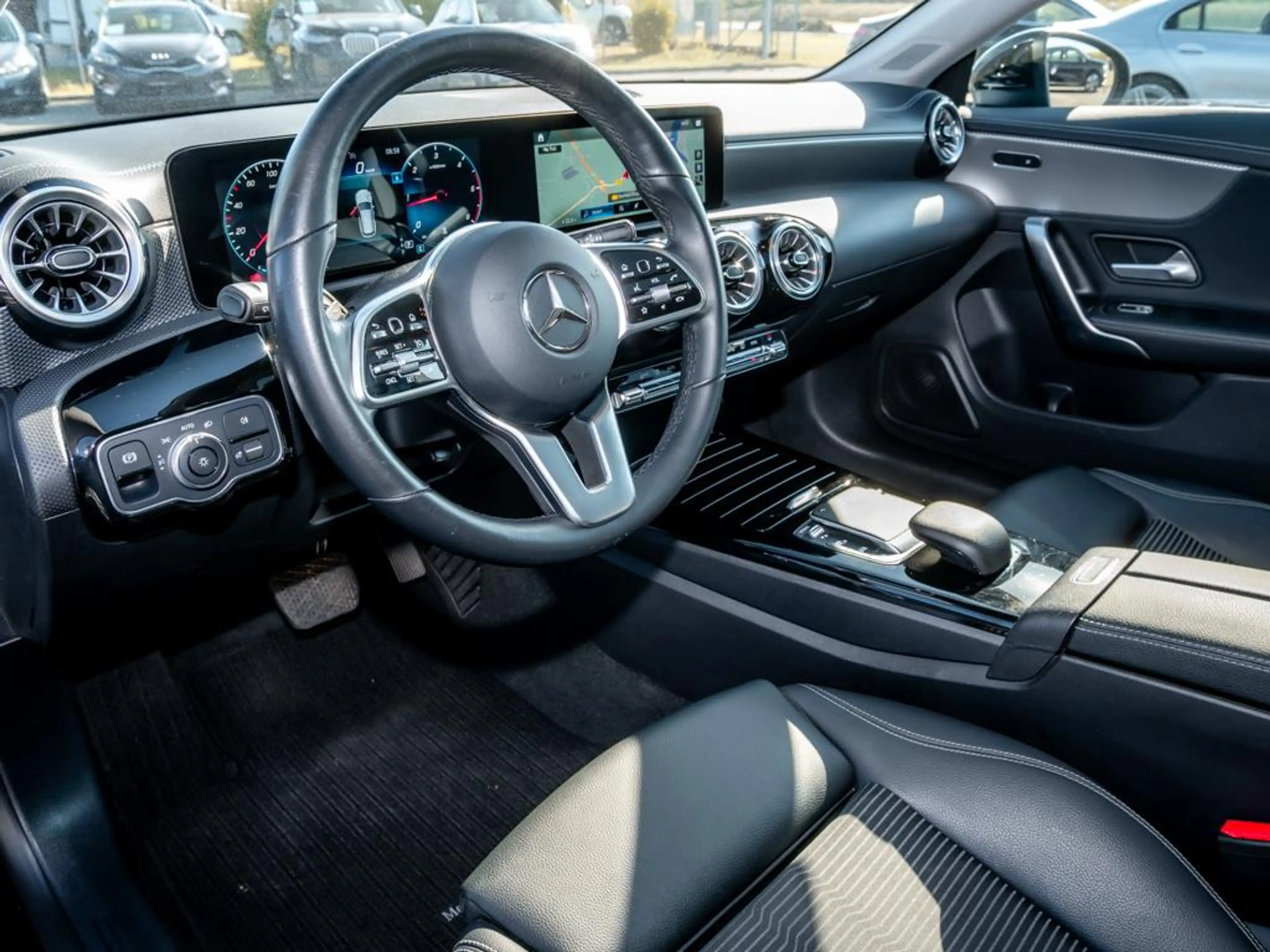 Mercedes-Benz CLA 220 d SB PROGRESSIVE MEMORY PANO KAMERA NAV+ — photo 9
