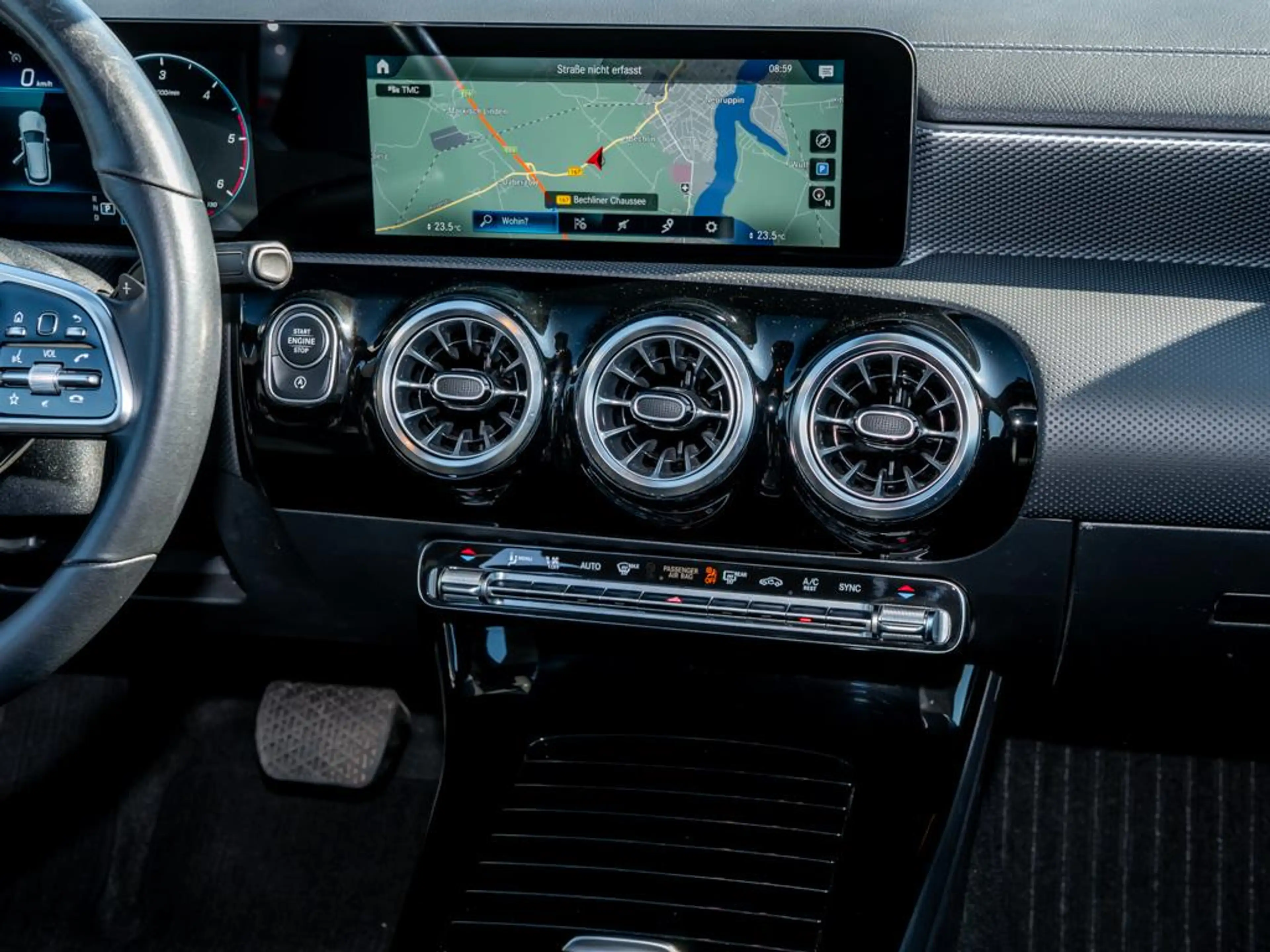 Mercedes-Benz CLA 220 d SB PROGRESSIVE MEMORY PANO KAMERA NAV+ — photo 11