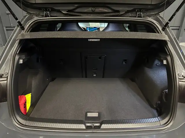 Volkswagen Golf view 30