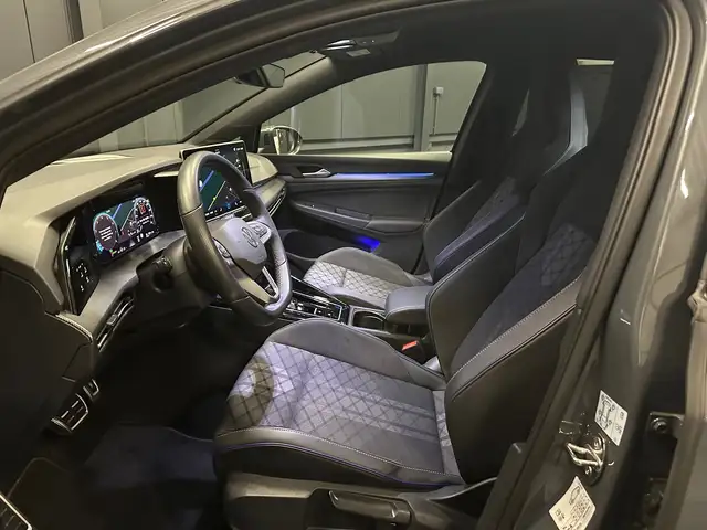 Volkswagen Golf view 14
