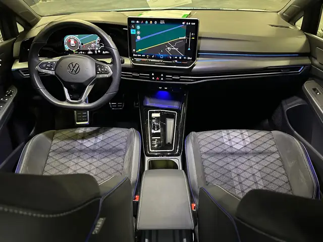 Volkswagen Golf view 12