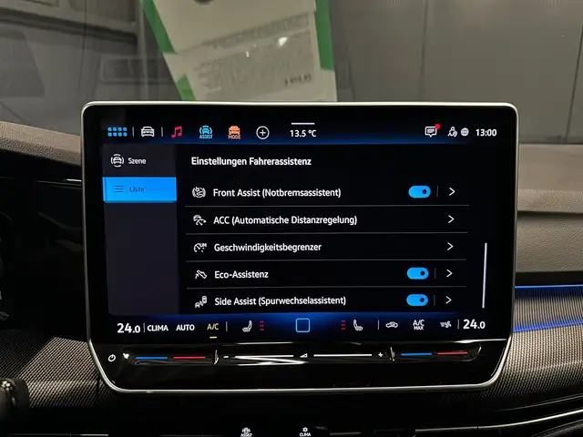 Volkswagen Golf view 23