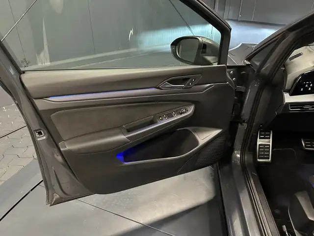 Volkswagen Golf view 13