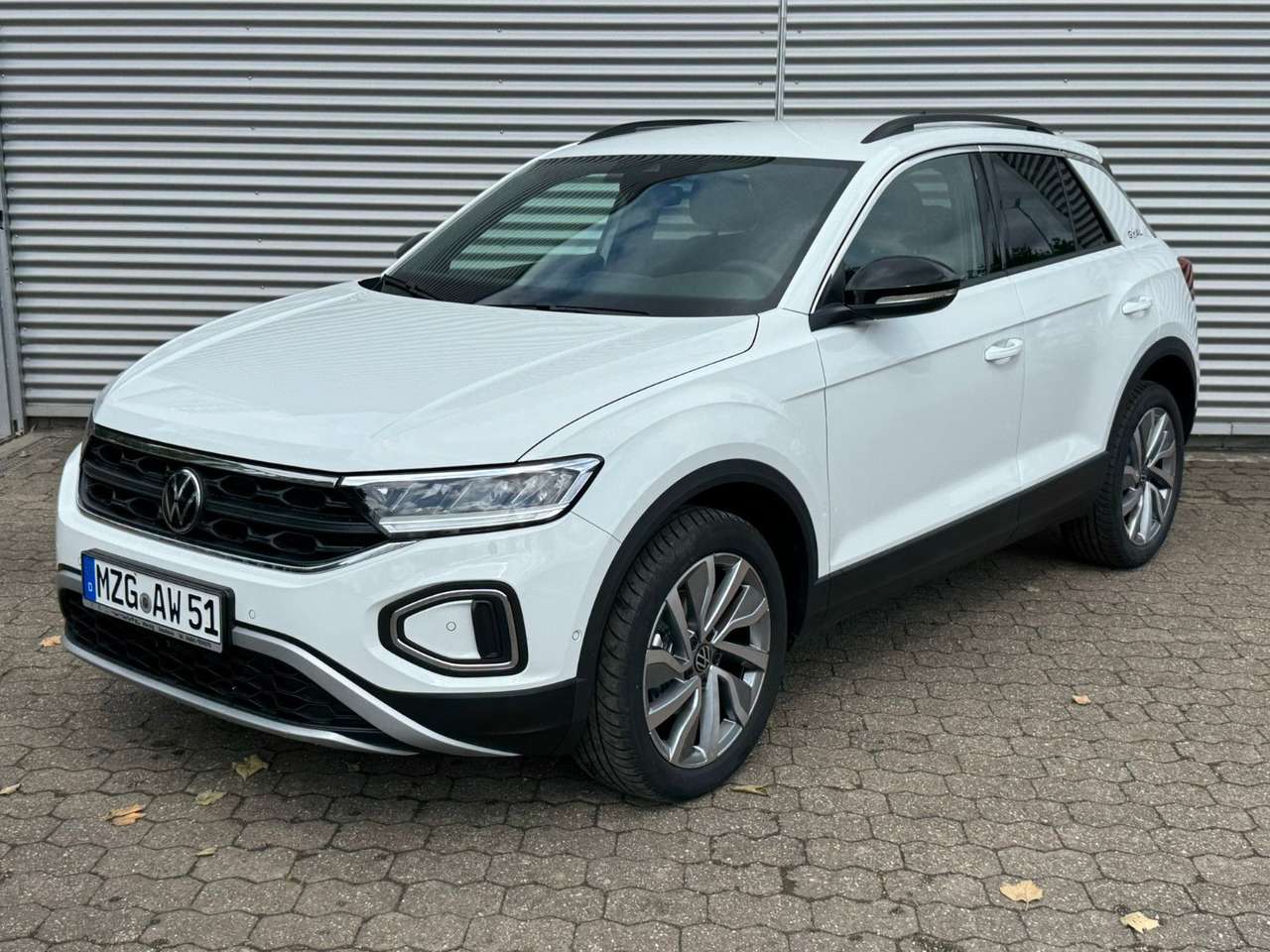Volkswagen T-Roc 2025 — Goal 1.0 TSI Navi ACC LED