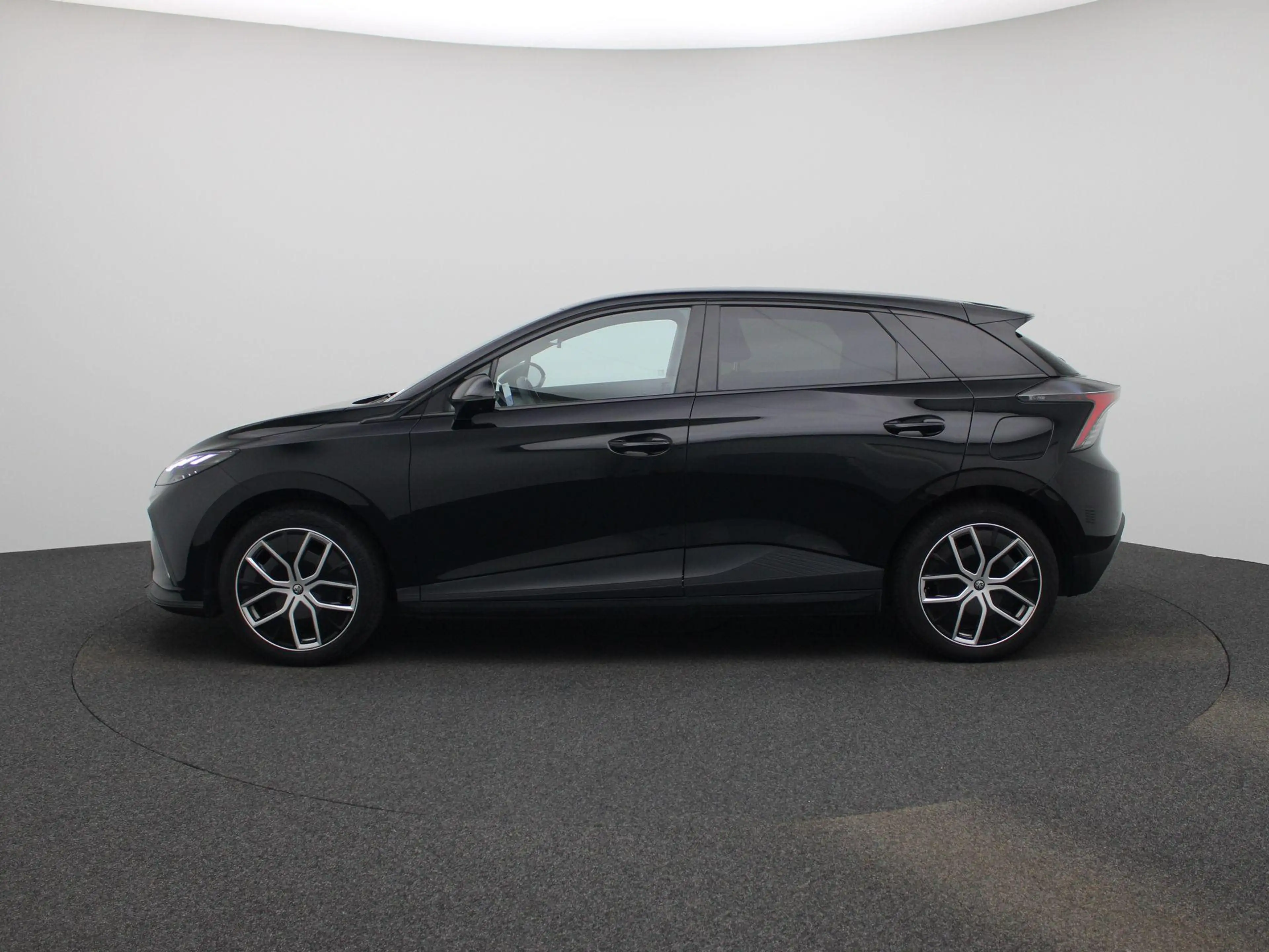 MG MG4 64 kWh Luxury | 360 Camera | Stoelverwarming | Stu — photo 4