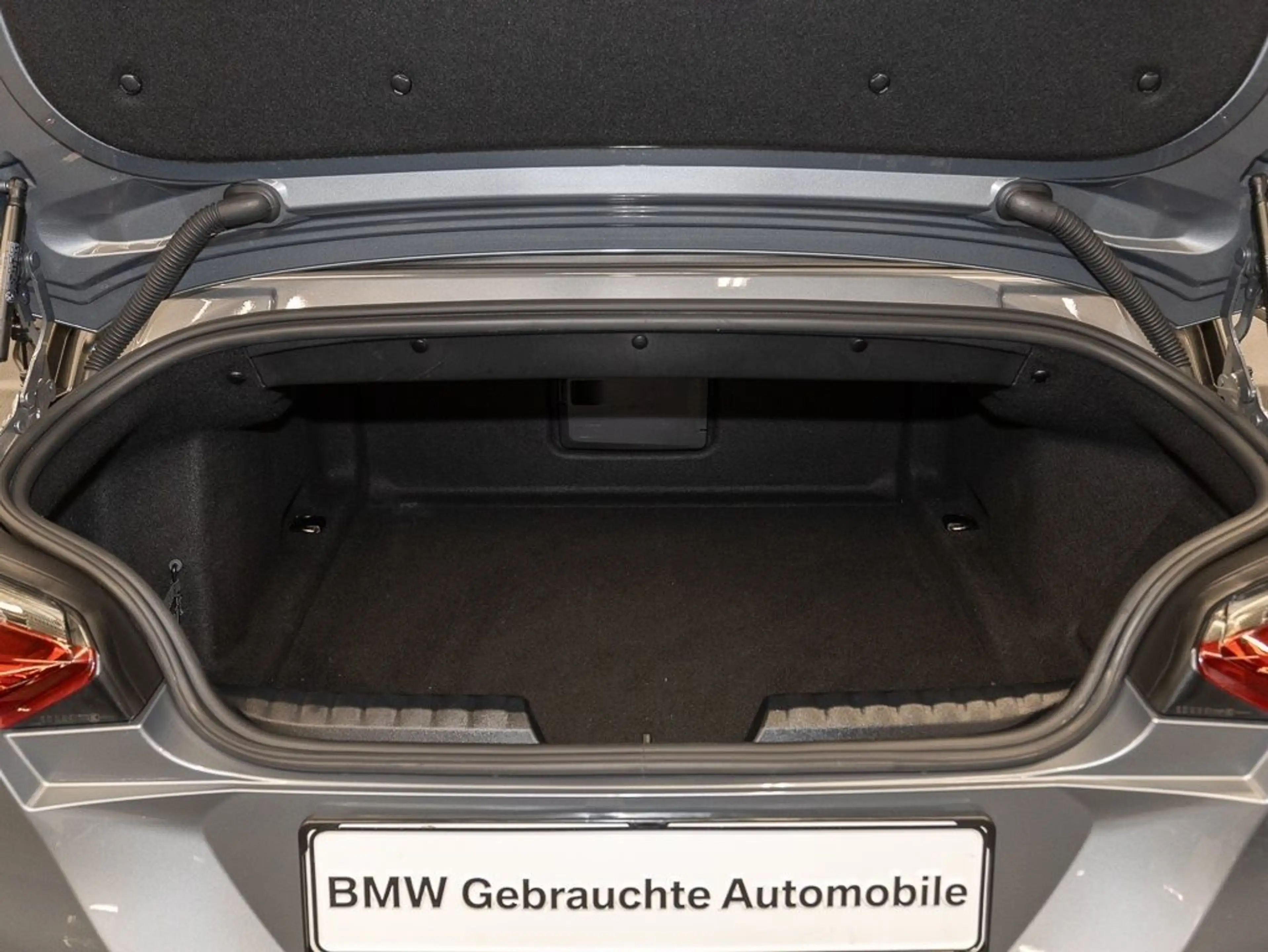 BMW Z4 sDrive30i HUD RFK NAVI LED Sound Syst. DAB — photo 12