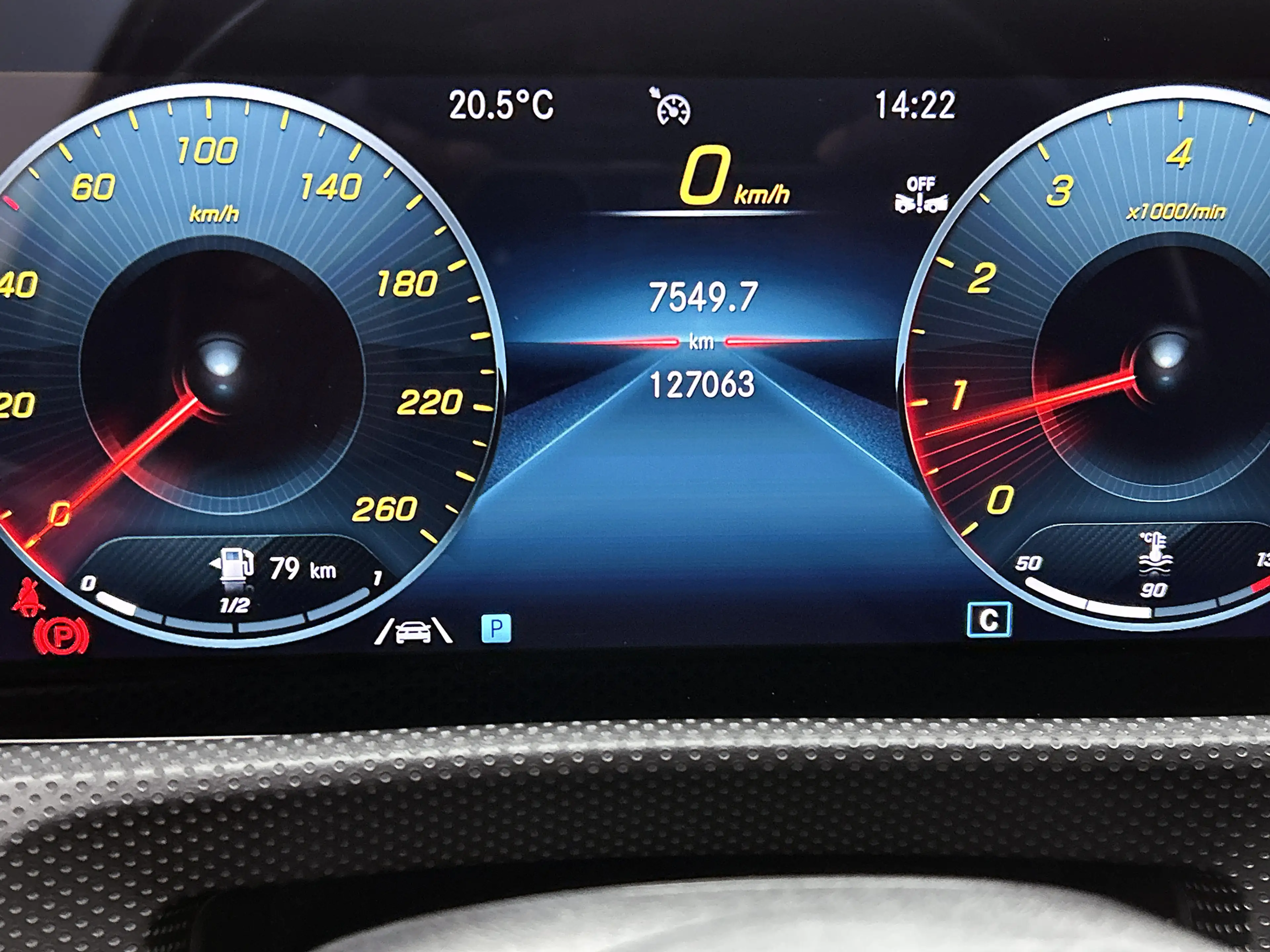 Mercedes-Benz A 180 Business Solution AMG | AMG-Line In en Exterieur | — photo 5