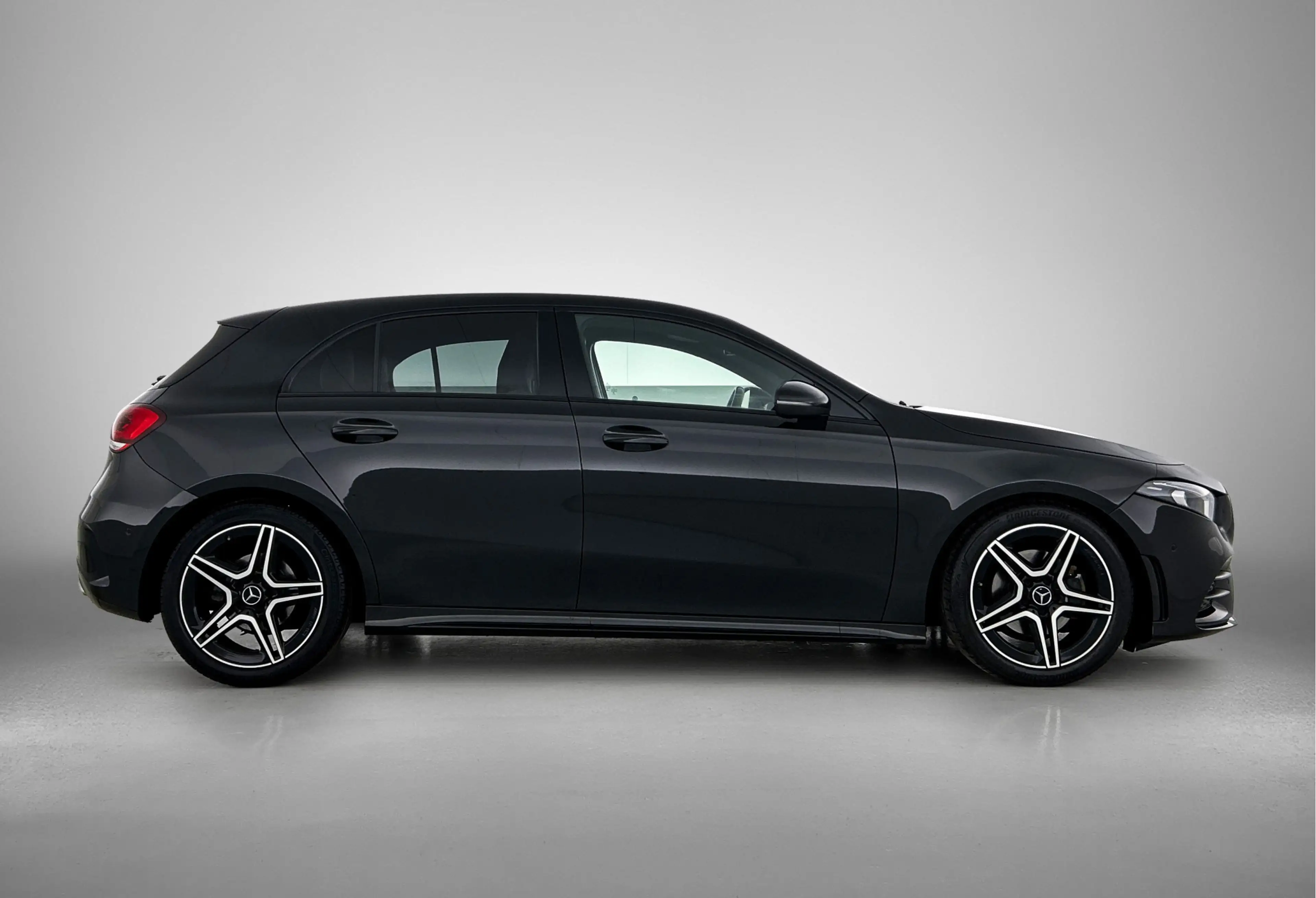 Mercedes-Benz A 180 Business Solution AMG | AMG-Line In en Exterieur | — photo 12
