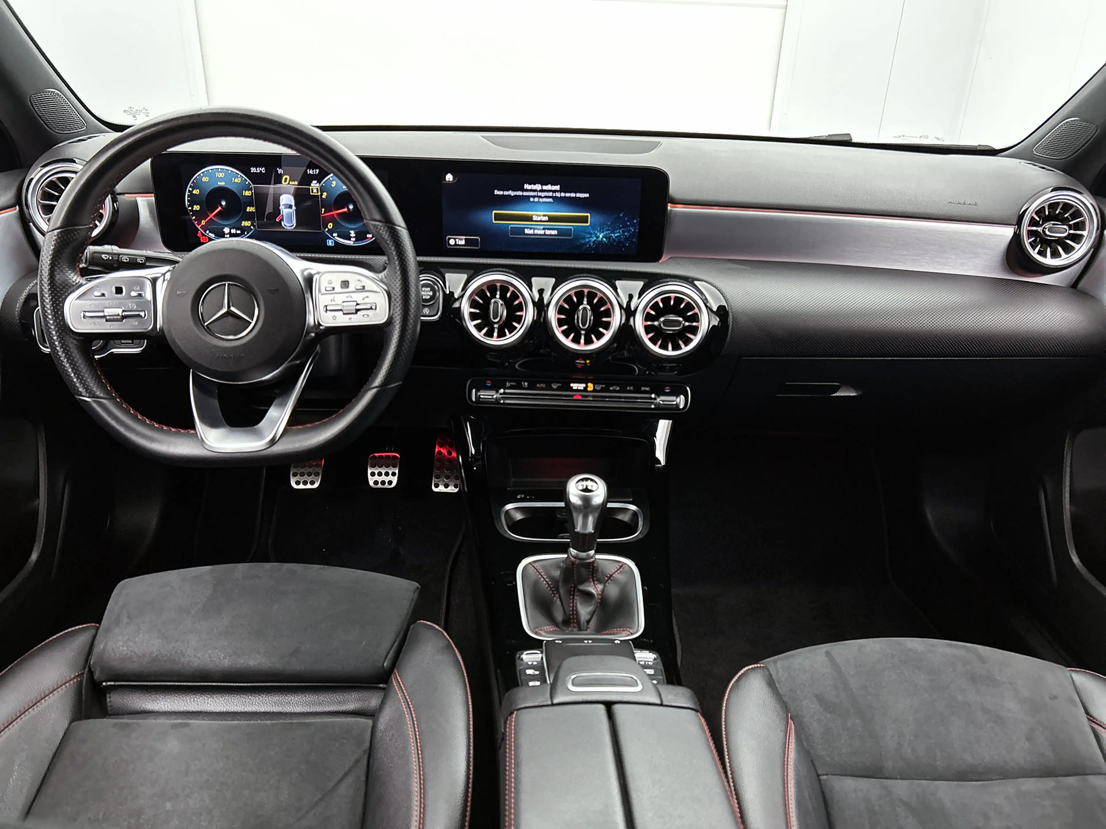 Mercedes-Benz A 180 Business Solution AMG | AMG-Line In en Exterieur | — photo 4