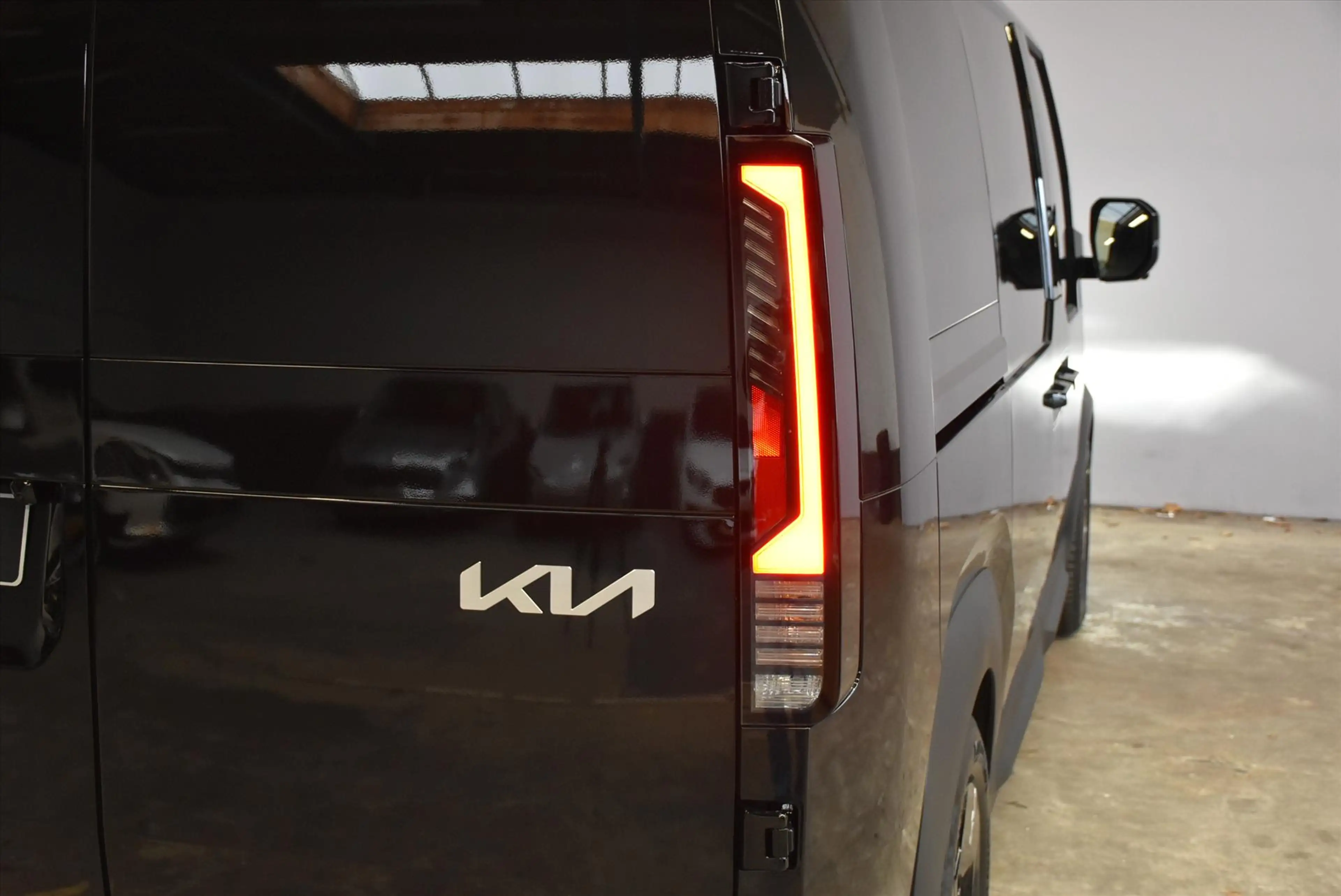 Kia PV5 Cargo 51.5 kWh 163pk L2H1 ELITE STAAT IN BESTELLING — photo 11