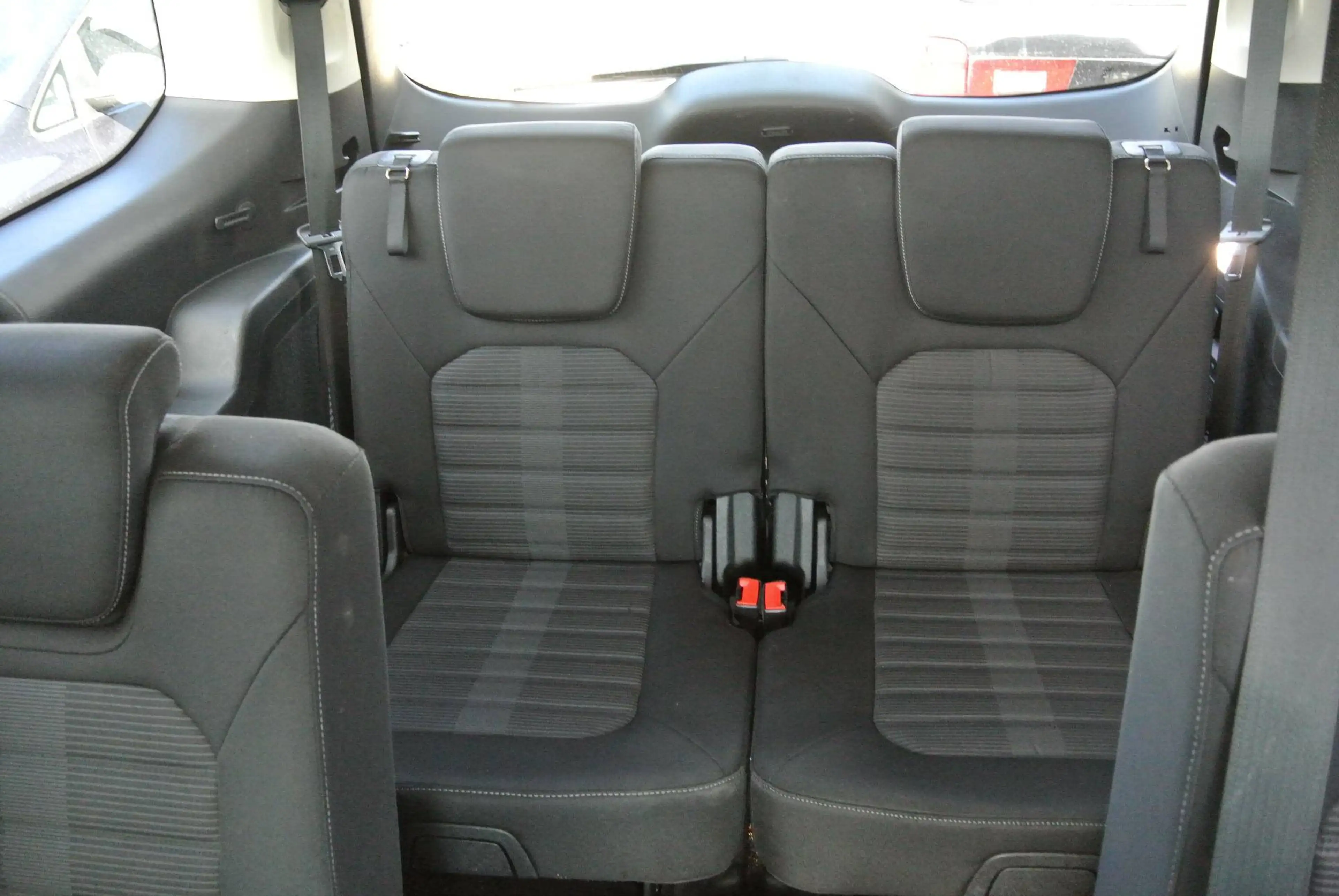 Ford Galaxy 2.0 EcoBlue ** 7-SITZE * NAVI * KAMERA * SHZ * — photo 12