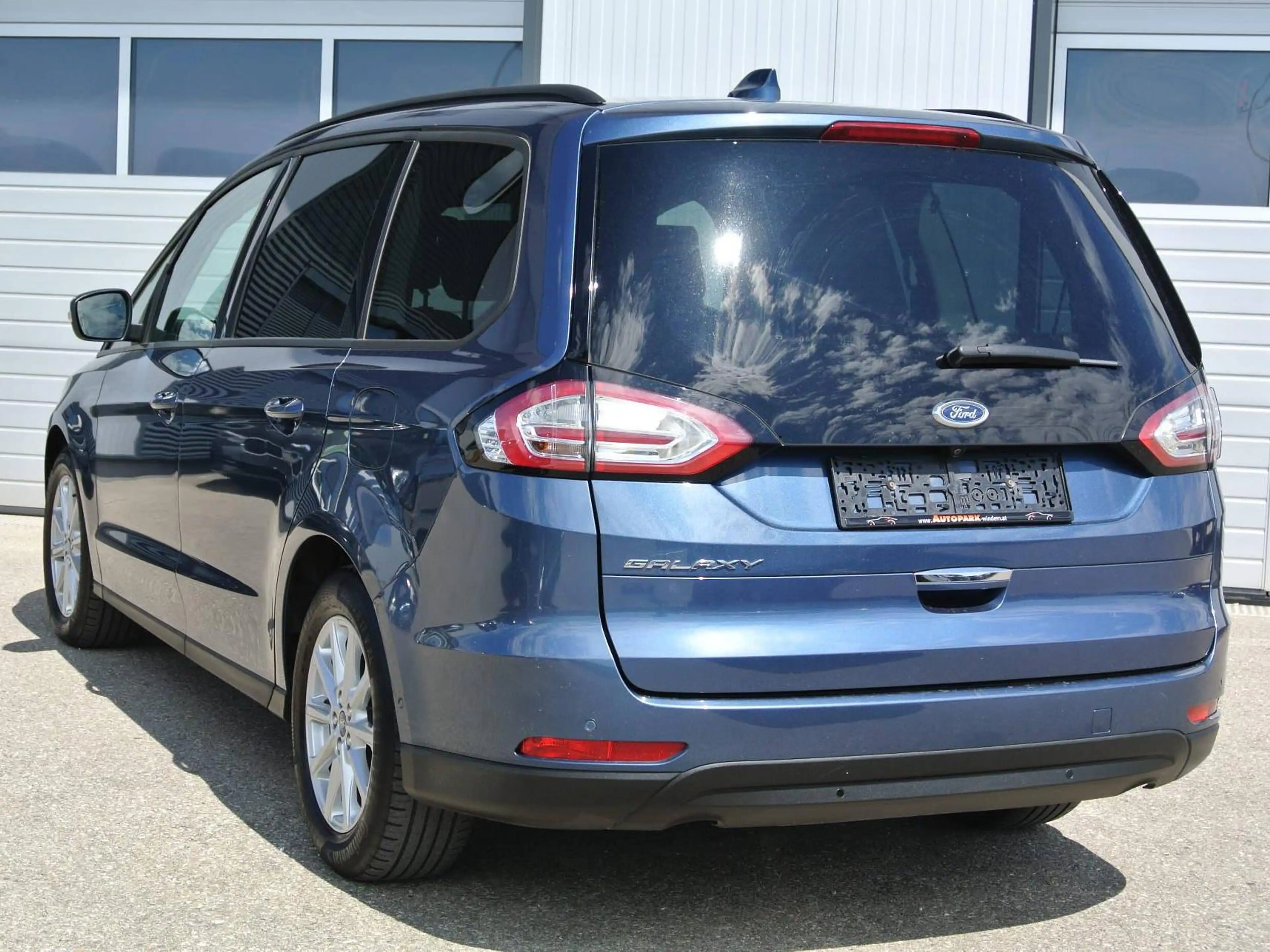 Ford Galaxy 2.0 EcoBlue ** 7-SITZE * NAVI * KAMERA * SHZ * — photo 2