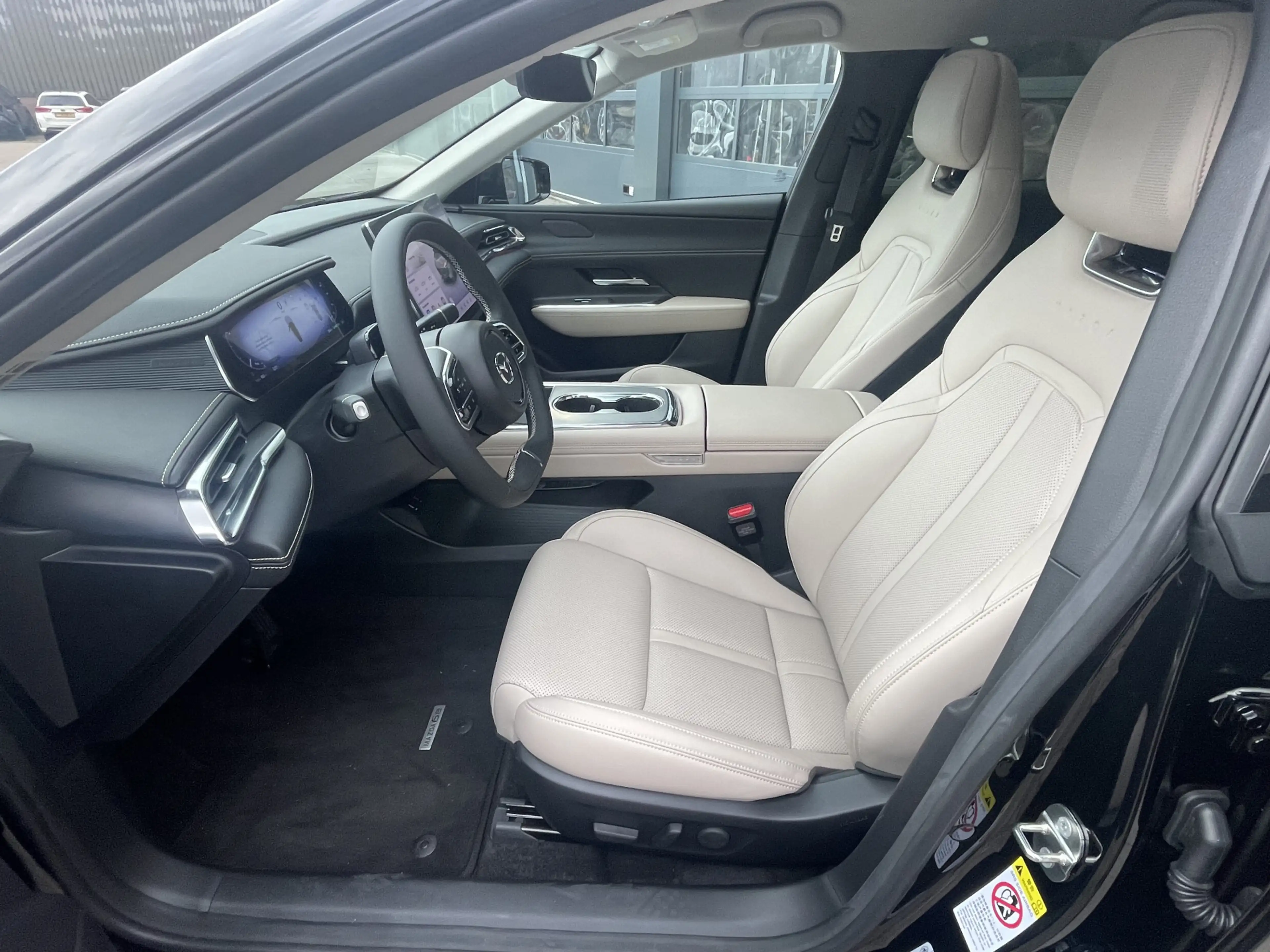 Mazda 6e Takumi Business Edition 68.8 kWh NAVI | APPLE CARP — photo 15