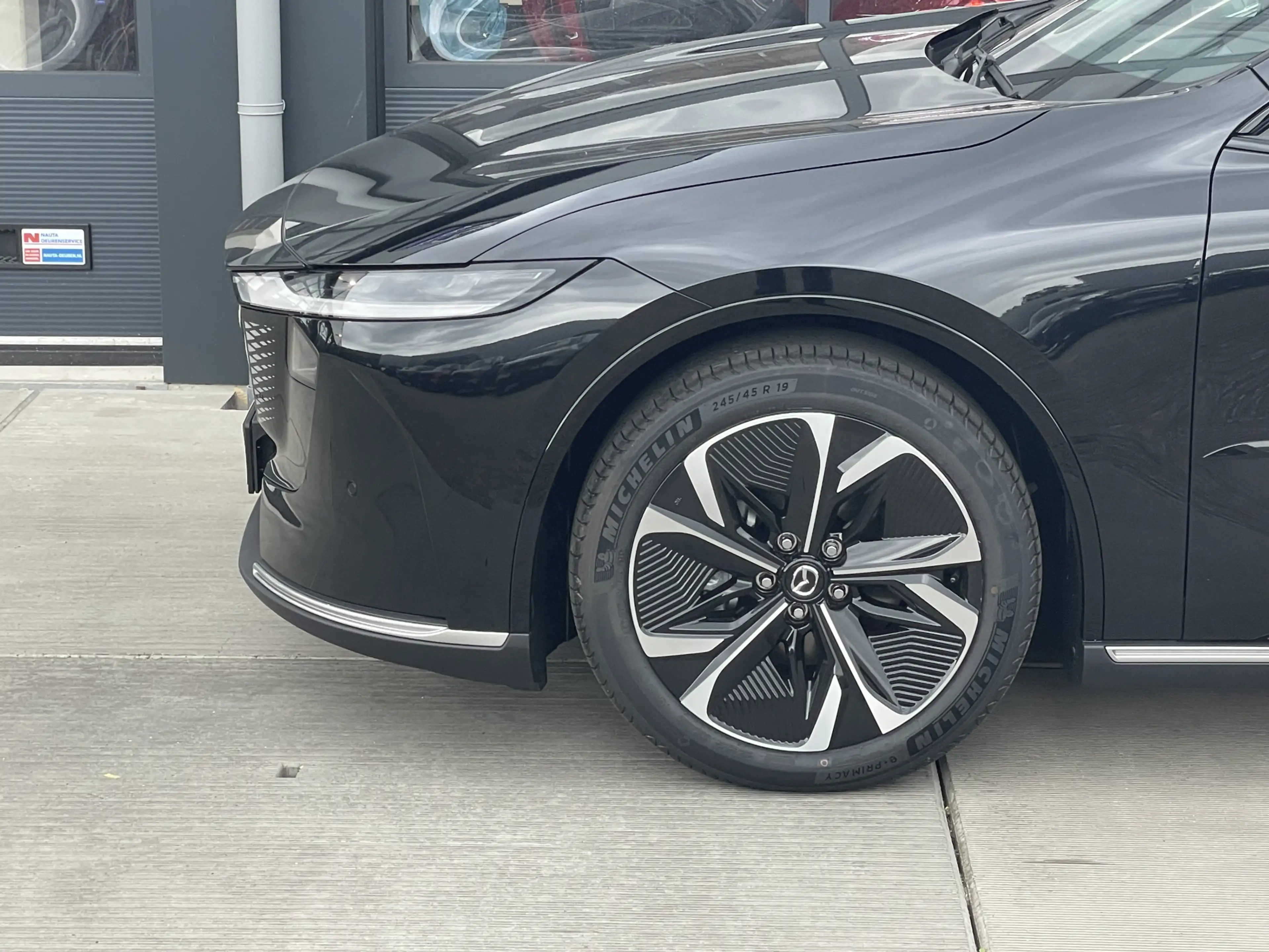 Mazda 6e Takumi Business Edition 68.8 kWh NAVI | APPLE CARP — photo 7