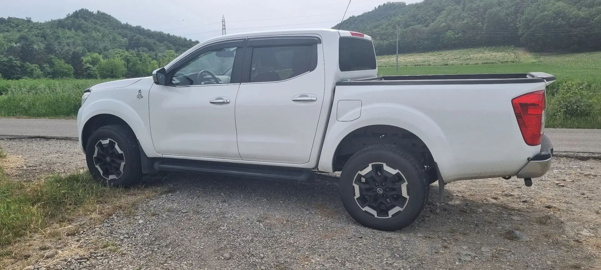 Nissan Navara 2.3 dci d.cab N-Connecta 4wd 163cv my19 - 2