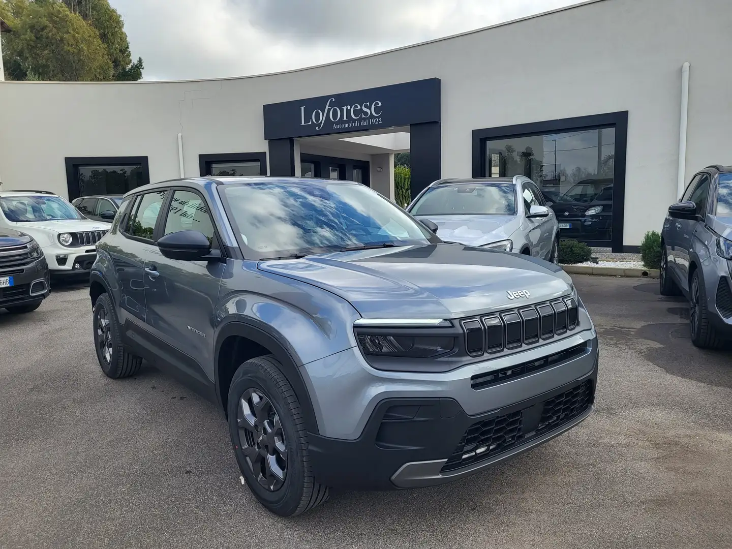 Jeep Avenger 1.2 turbo Longitude fwd 100cv Schwarz - 2