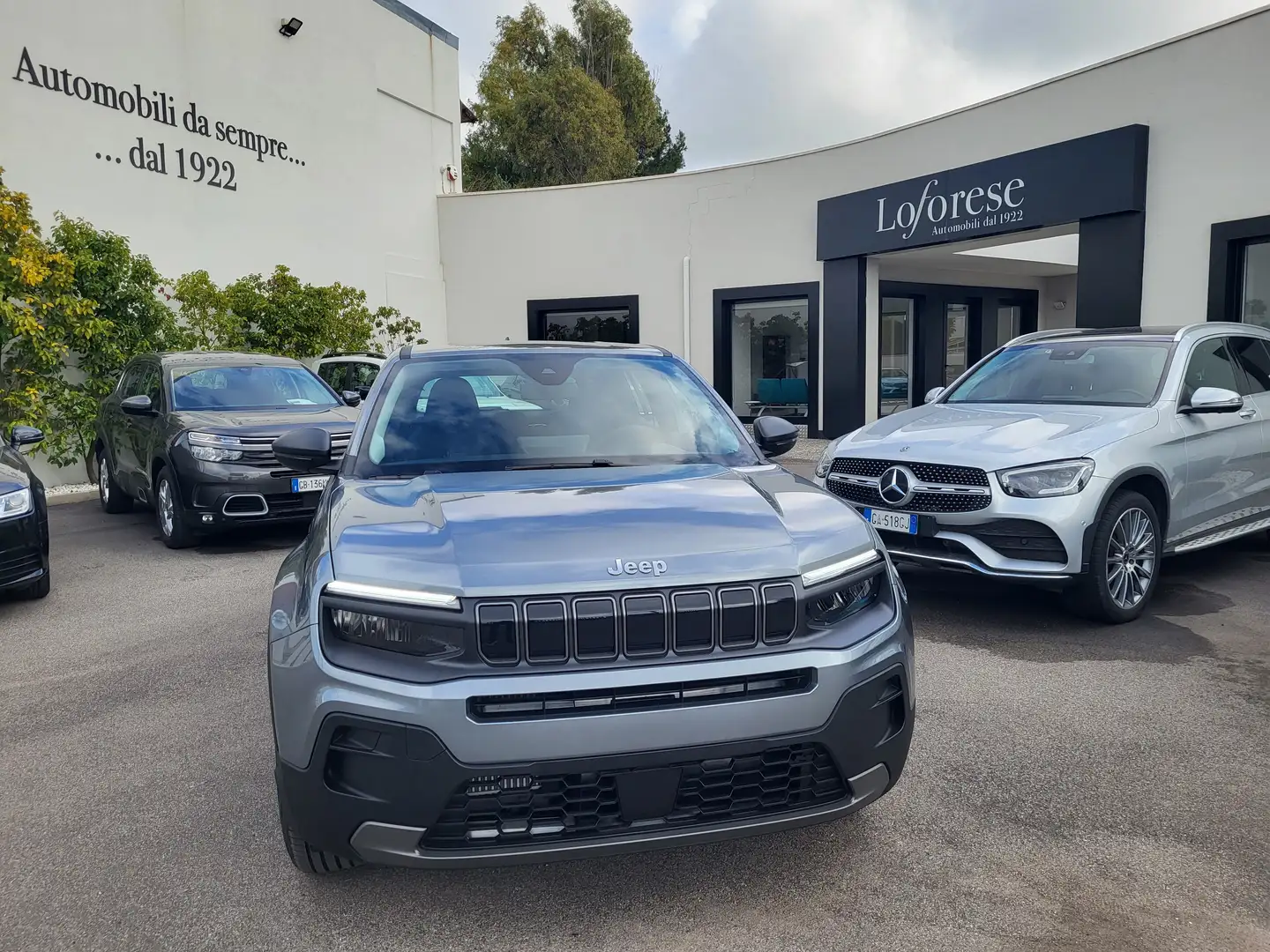 Jeep Avenger 1.2 turbo Longitude fwd 100cv Schwarz - 1