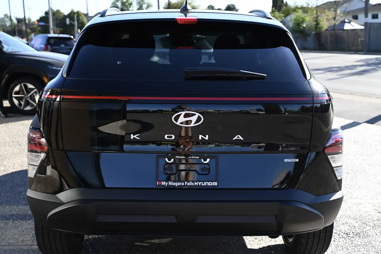 Hyundai KONA снимка Hyundai KONA
