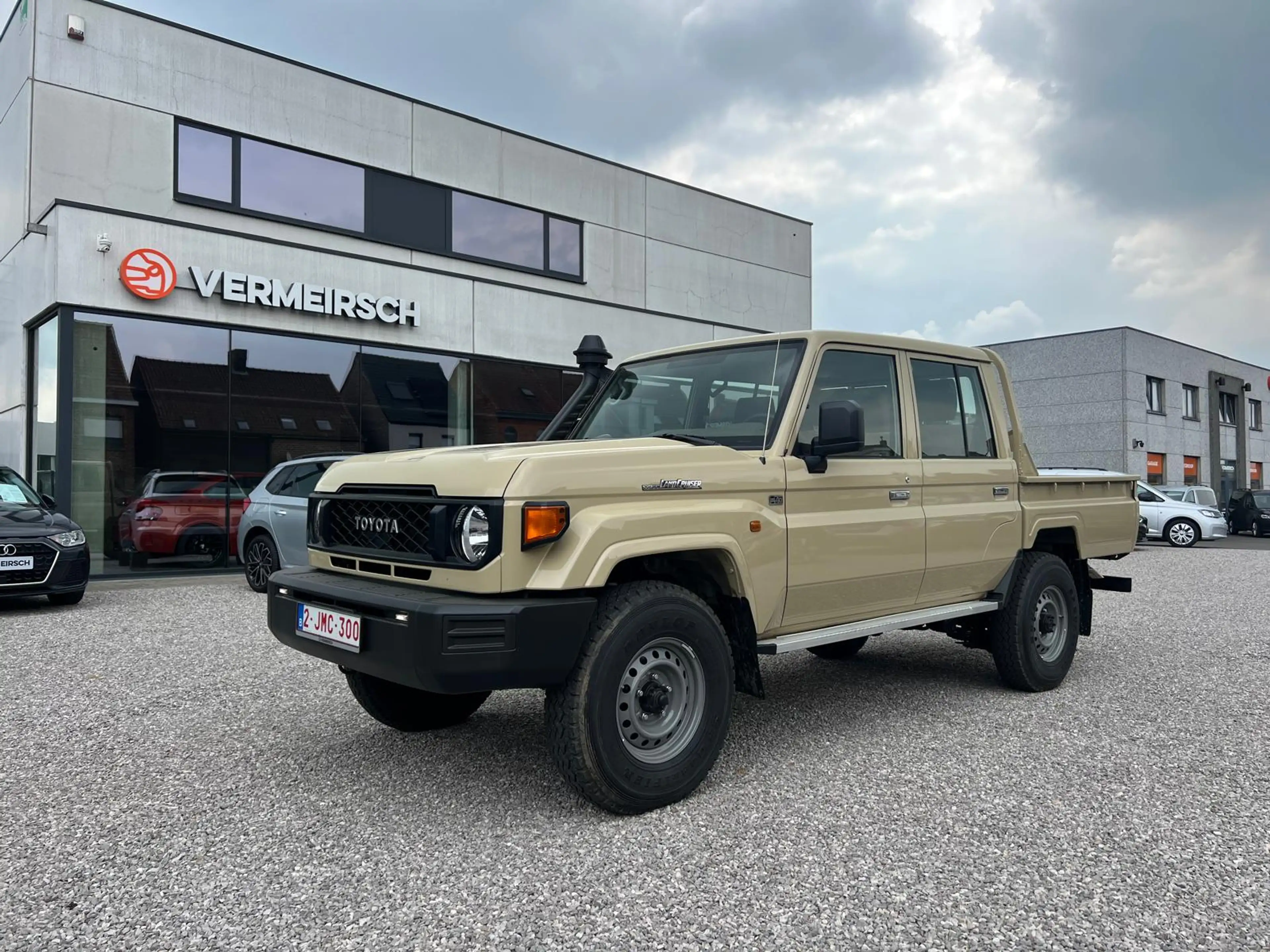 Toyota Land Cruiser 70 SERIE*LC79*V6-BENZINE*AUTOMAAT*NEW CAR*5-PLAATSEN*LICHTE VRACHT*AIRCO*74000 EX*