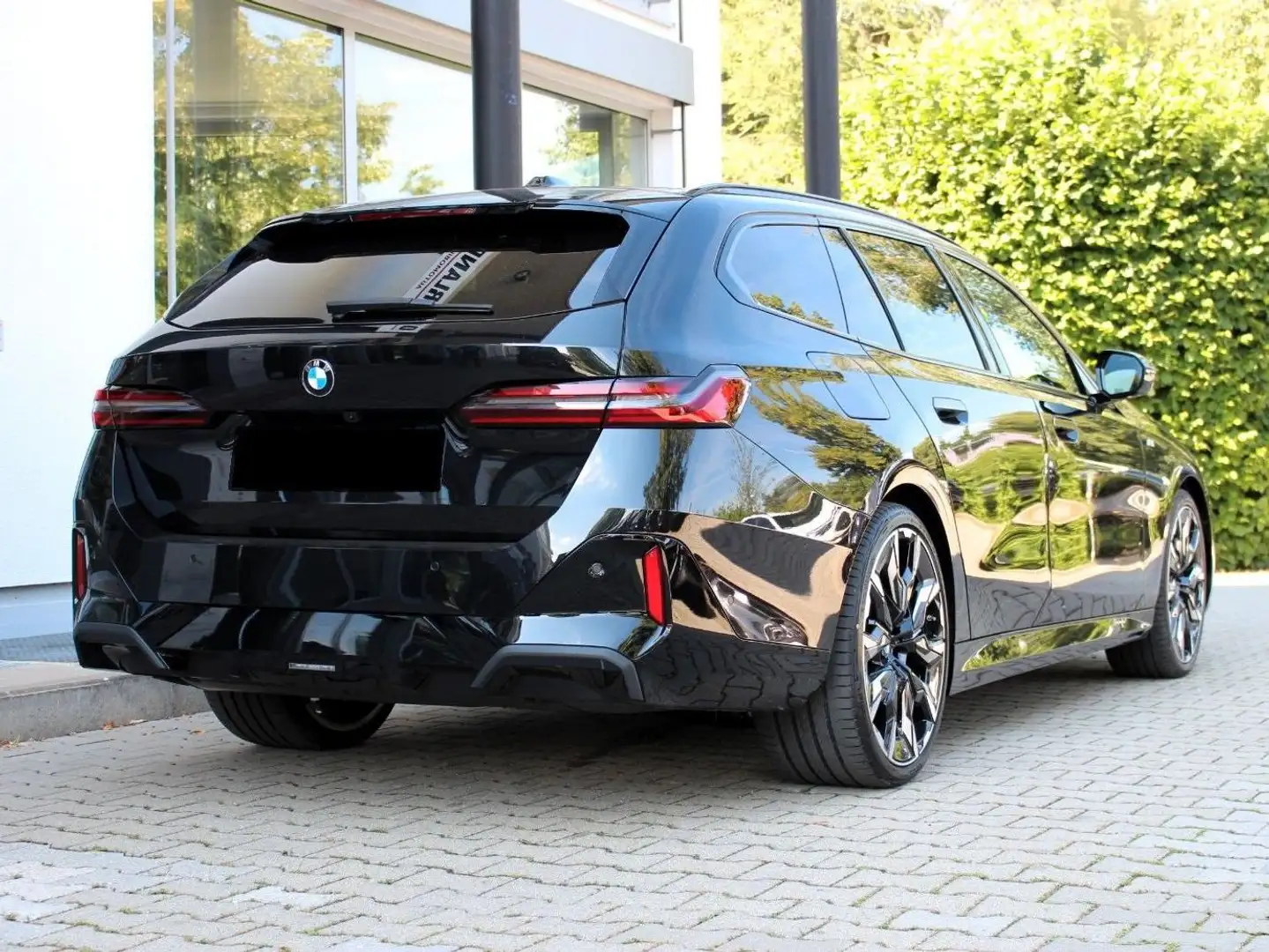 BMW 520 520d xDrive Touring Aut. Noir - 1