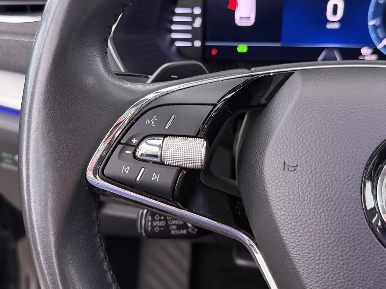 Skoda Octavia Combi 1.0 TSI Style Aut MATRIX RADAR NAVI, миниатюра 22