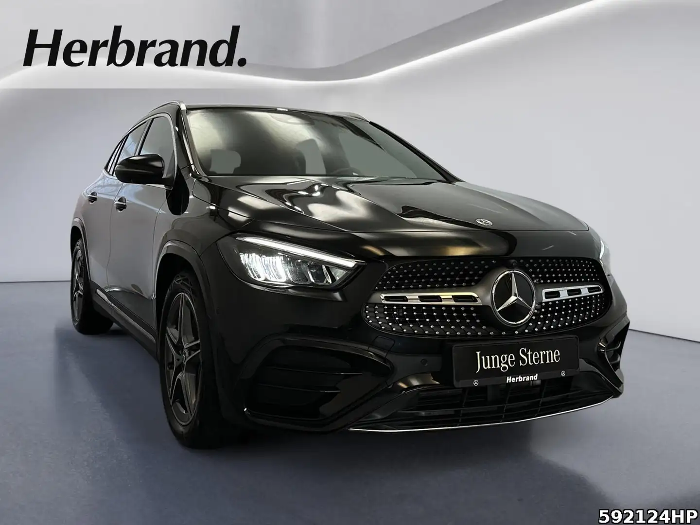 Mercedes-Benz GLA 250 4M AMG  Pano LED 360° Fahrassistenzpaket Schwarz - 2