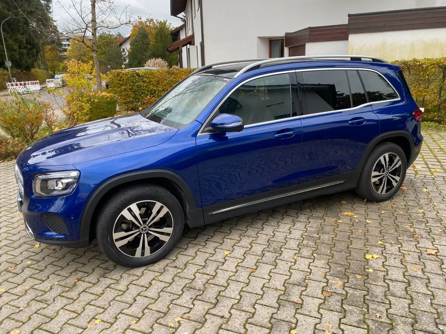 Mercedes-Benz GLB 200 4Matic*Autom.*PANO*LED*ATM 22tsd.km Blau - 2