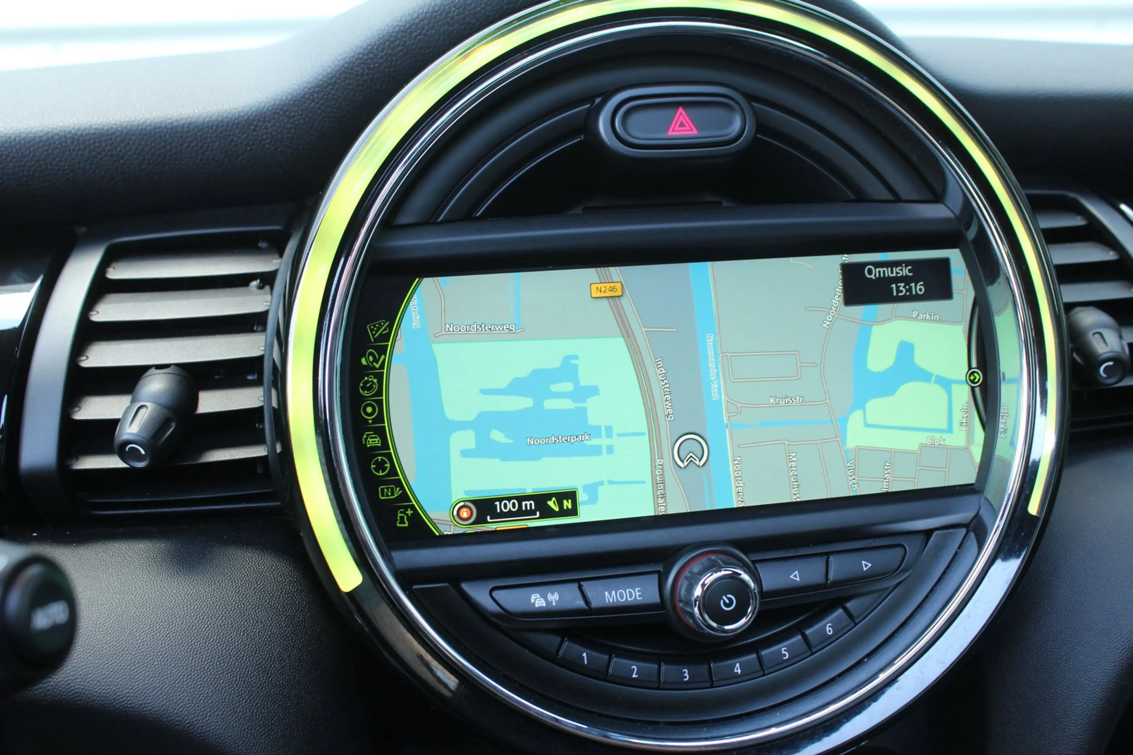 MINI Cooper S 2.0 192pk Serious Business AUTOMAAT Panoramadak NL — photo 13