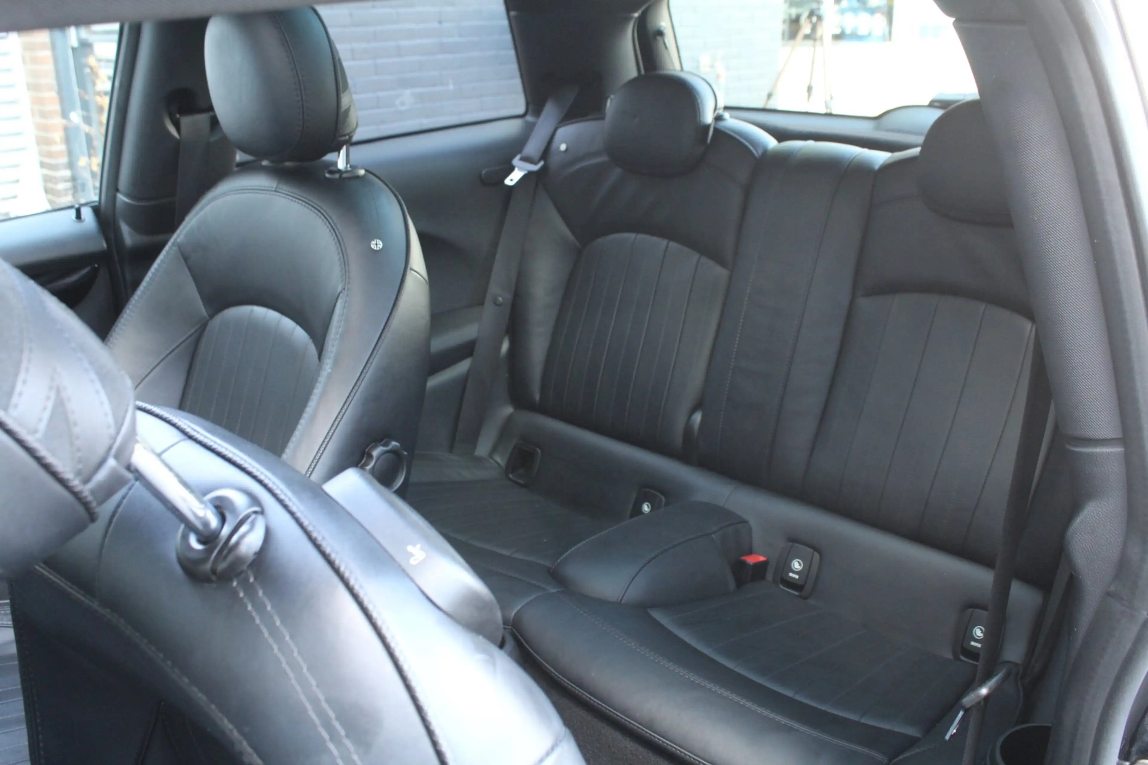 MINI Cooper S 2.0 192pk Serious Business AUTOMAAT Panoramadak NL — photo 21