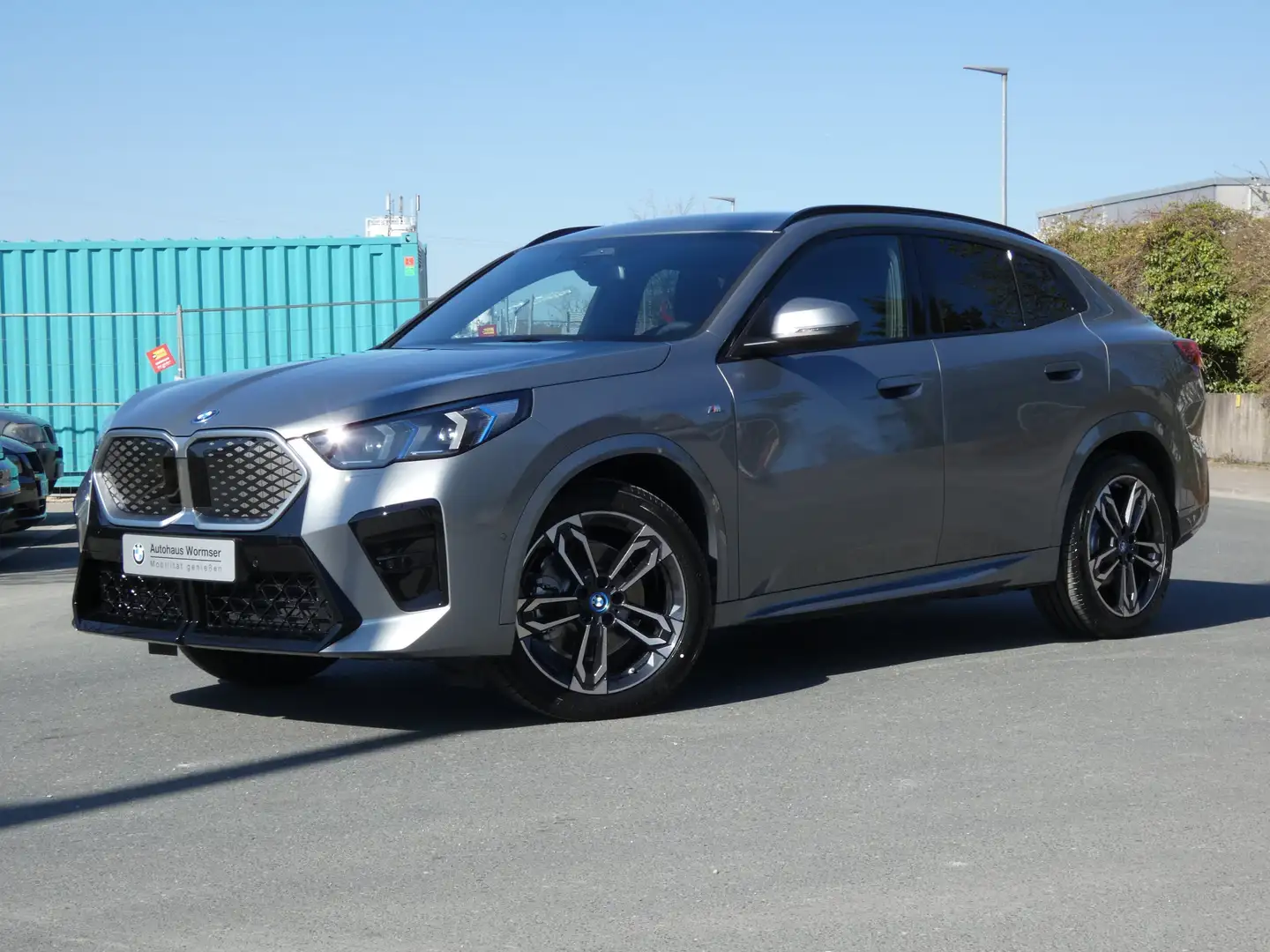 BMW iX2 xDrive30 M Sportpaket DAB LED RFK Klimaaut. Gri - 1