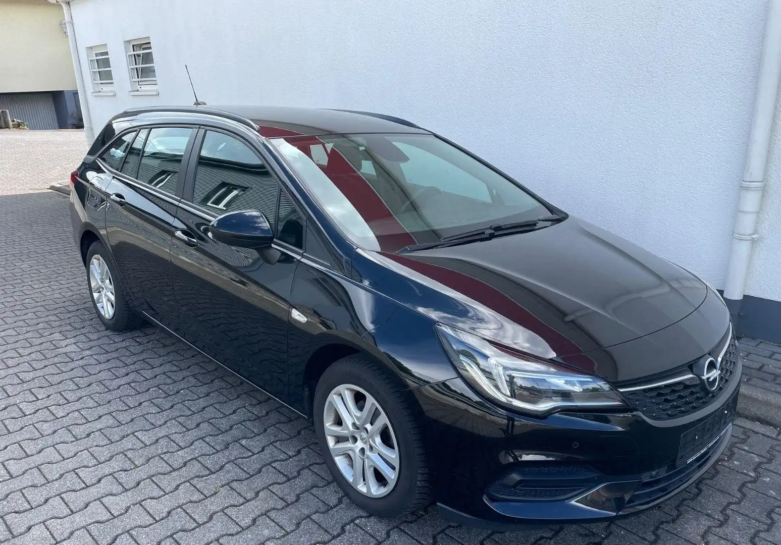 Opel Astra Astra ST 1.5 CDTI Edition Aut.Edition Schwarz - 1