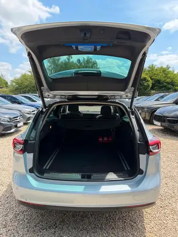 Opel Insignia view 13