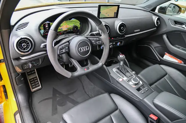 Audi RS3 view 9