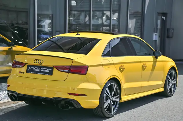 Audi RS3 view 4