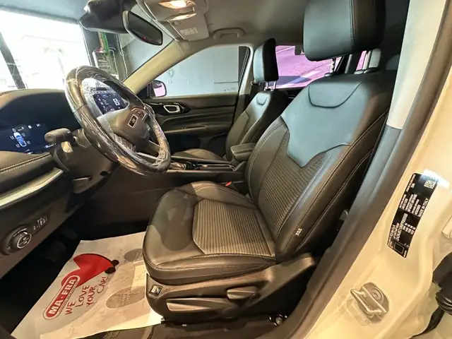 Jeep Compass view 12