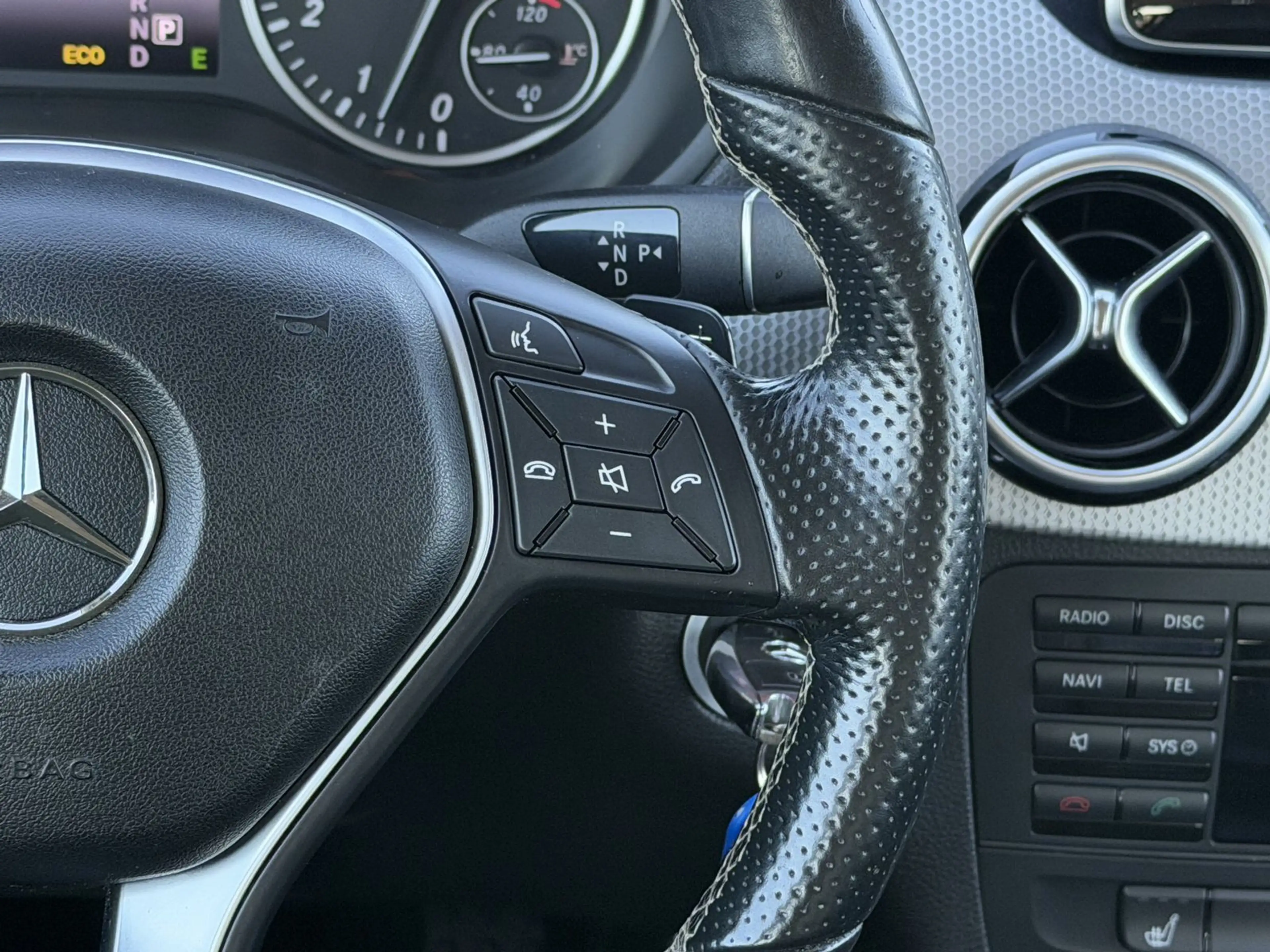 Mercedes-Benz B 220 4M Sport|Automatik|Xenon|Totwinkel — photo 9