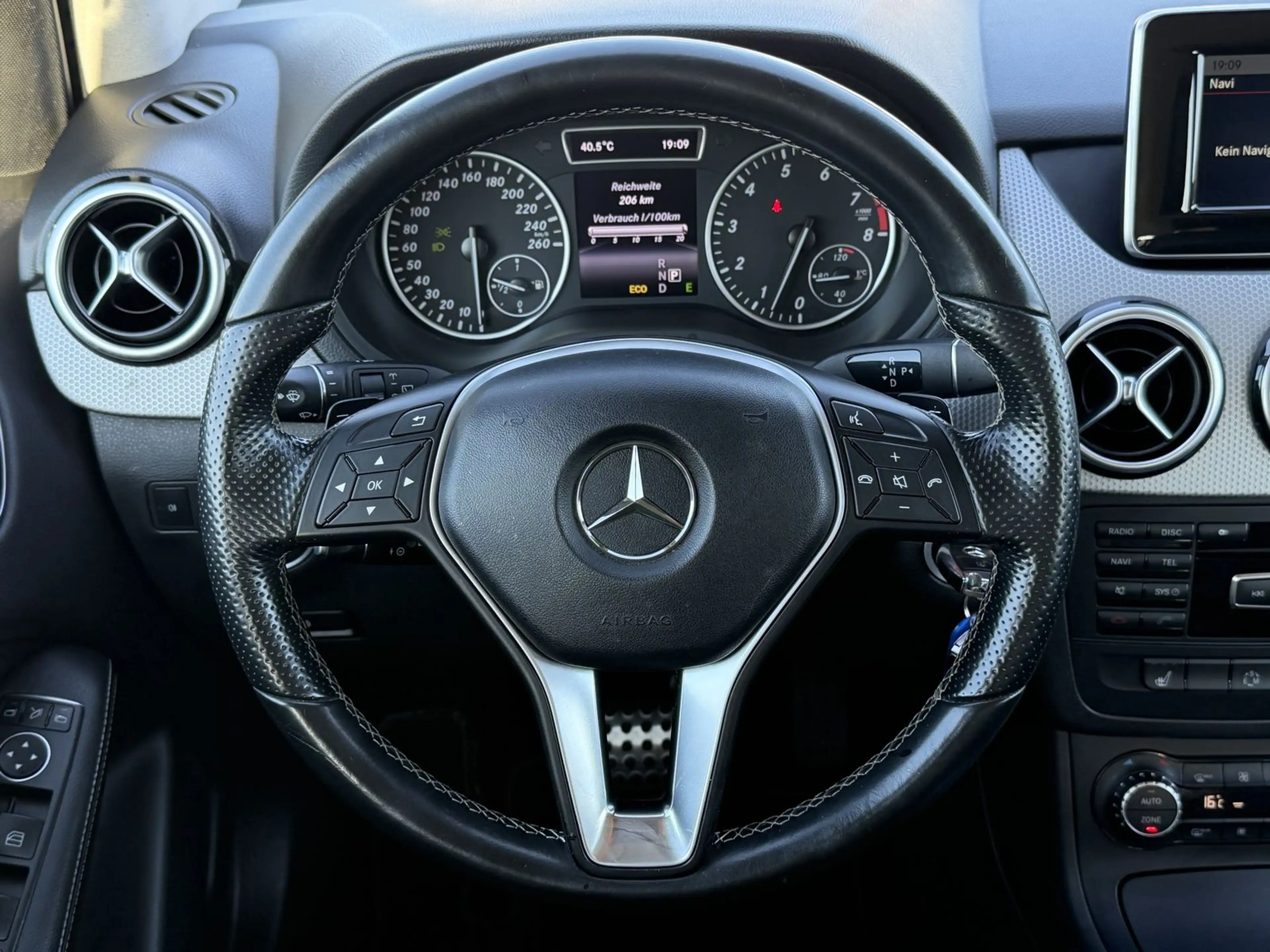 Mercedes-Benz B 220 4M Sport|Automatik|Xenon|Totwinkel — photo 7