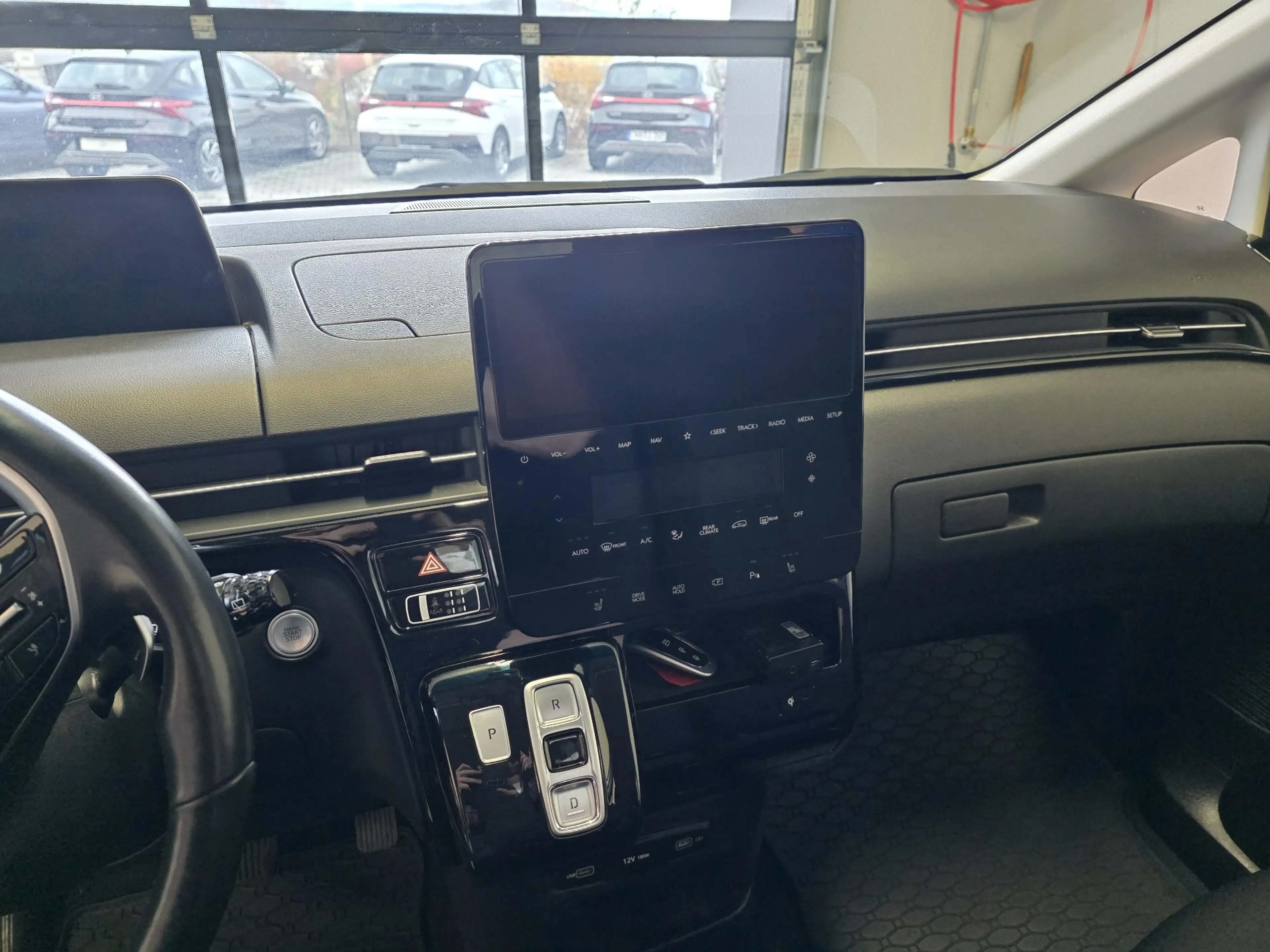 Hyundai STARIA Trend 2.2 CRDi 2WD 9-Sitzer  *Motorschaden* — photo 7