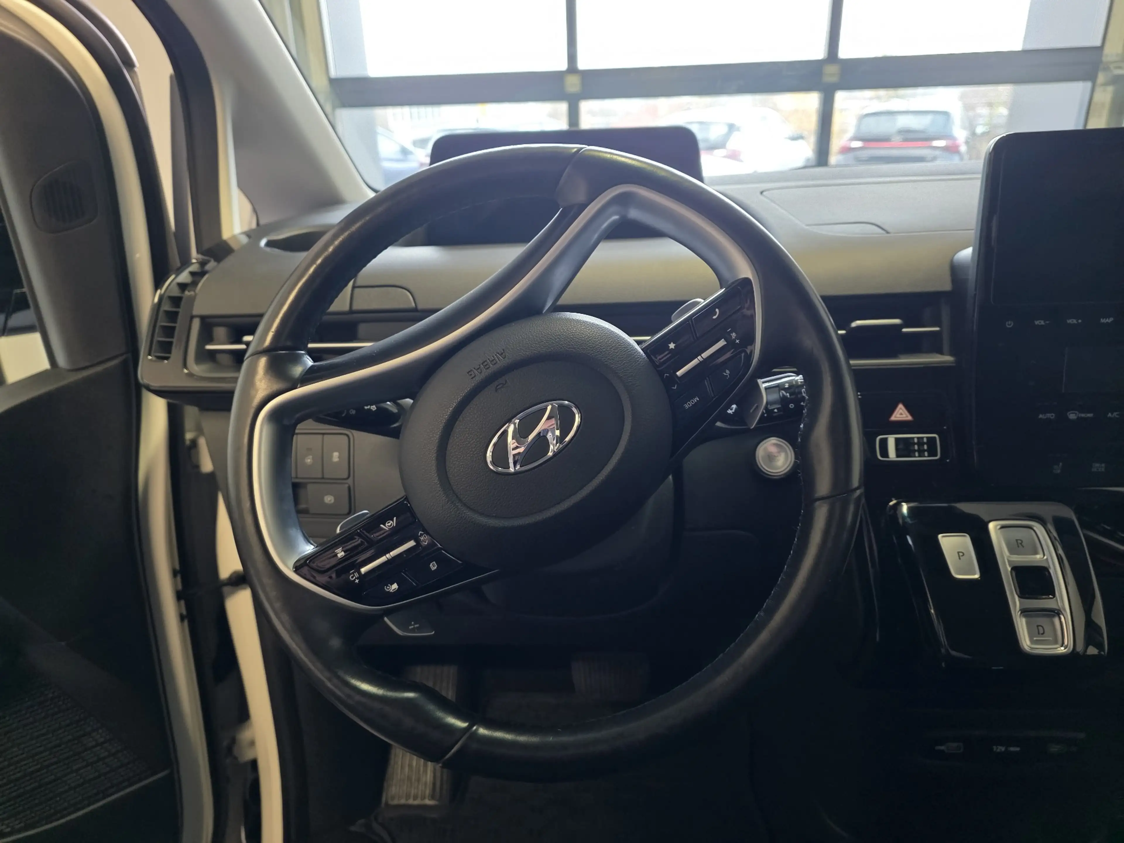 Hyundai STARIA Trend 2.2 CRDi 2WD 9-Sitzer  *Motorschaden* — photo 6