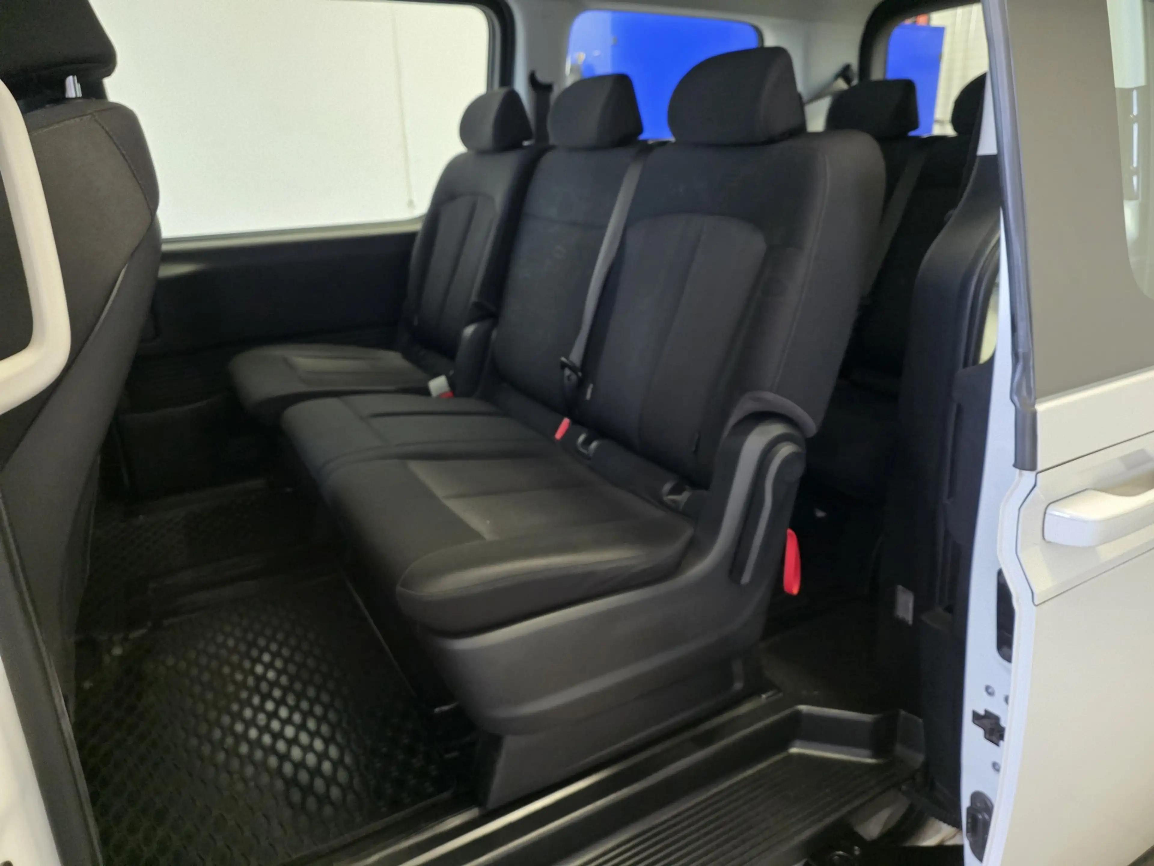Hyundai STARIA Trend 2.2 CRDi 2WD 9-Sitzer  *Motorschaden* — photo 8
