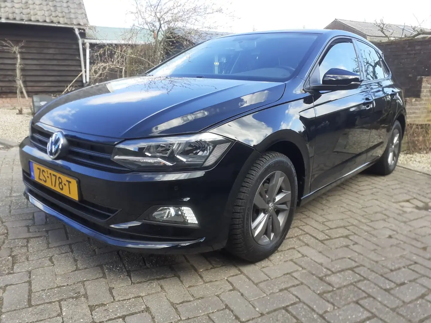 Volkswagen Polo 1.0 TSI Comfortline Zwart - 1