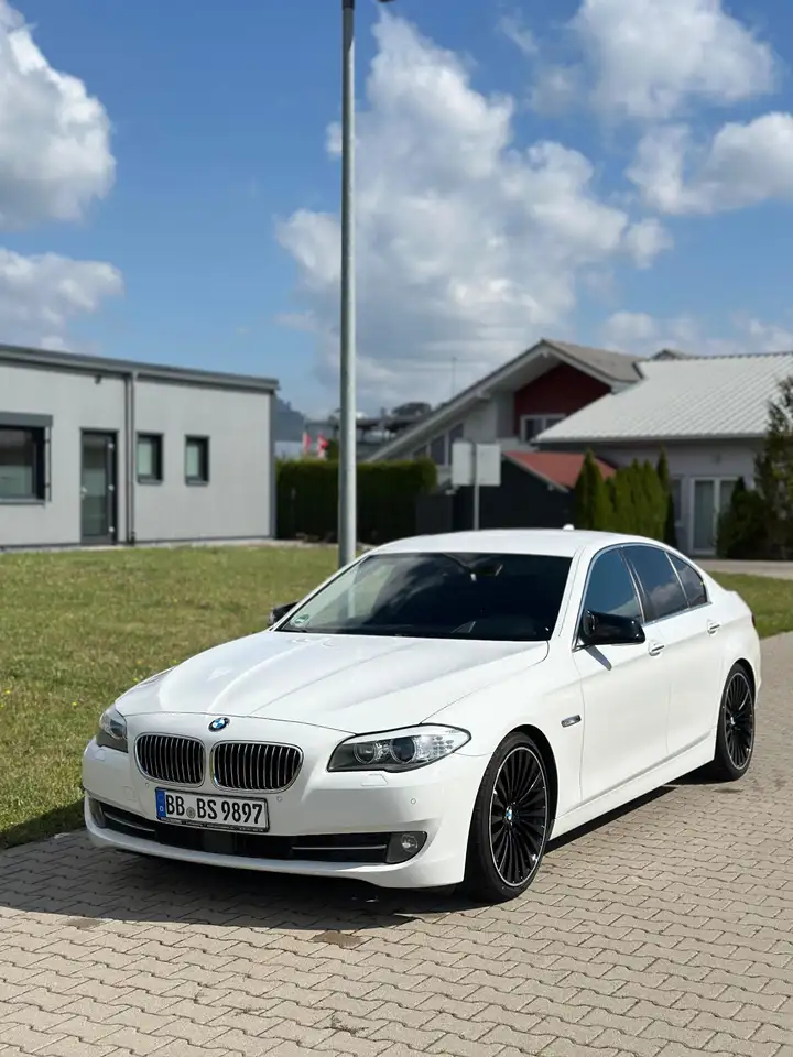 BMW 525